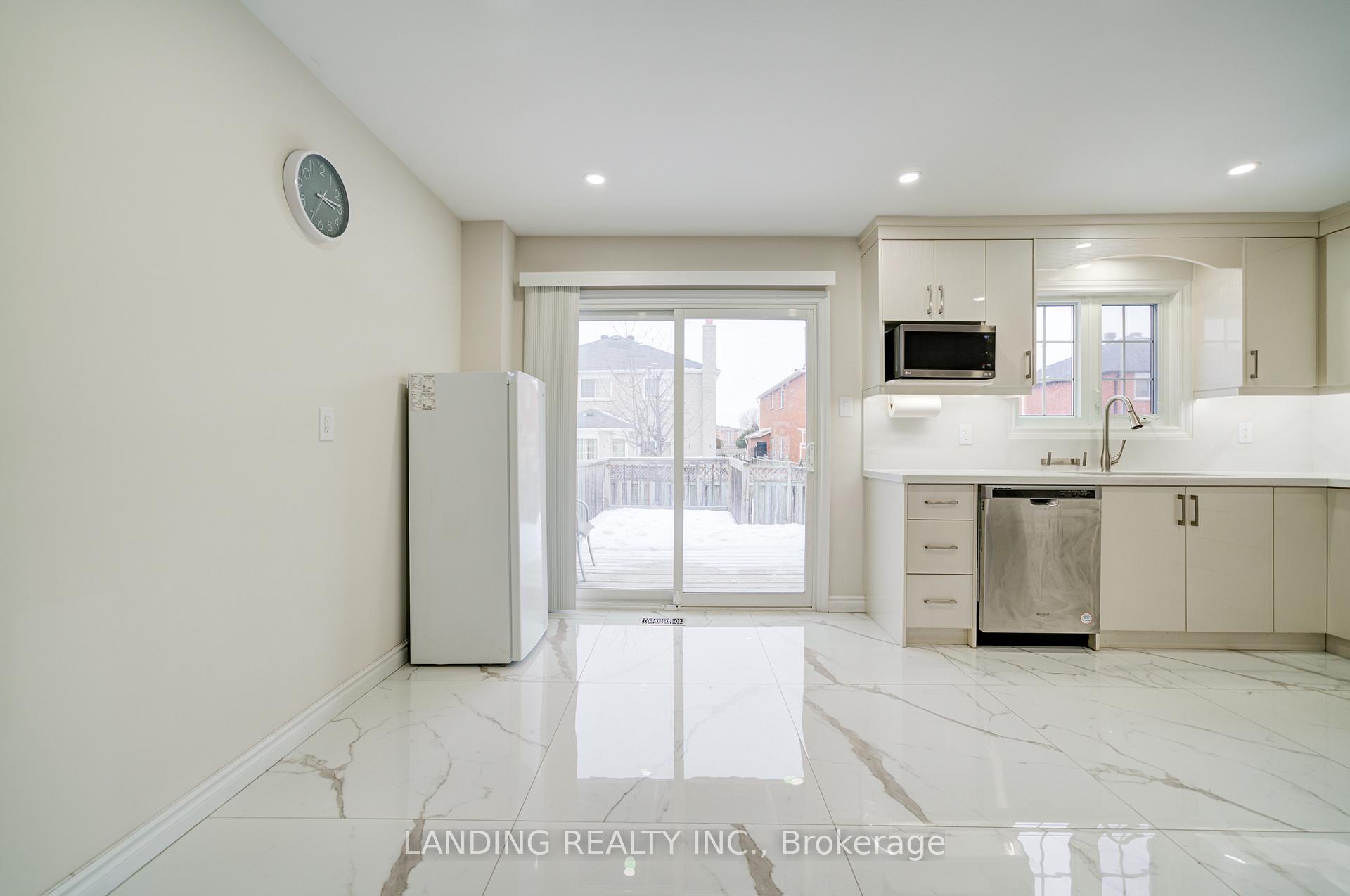 Photo 13 of 170 Terrosa Road, Markham, Middlefield — HOMEH