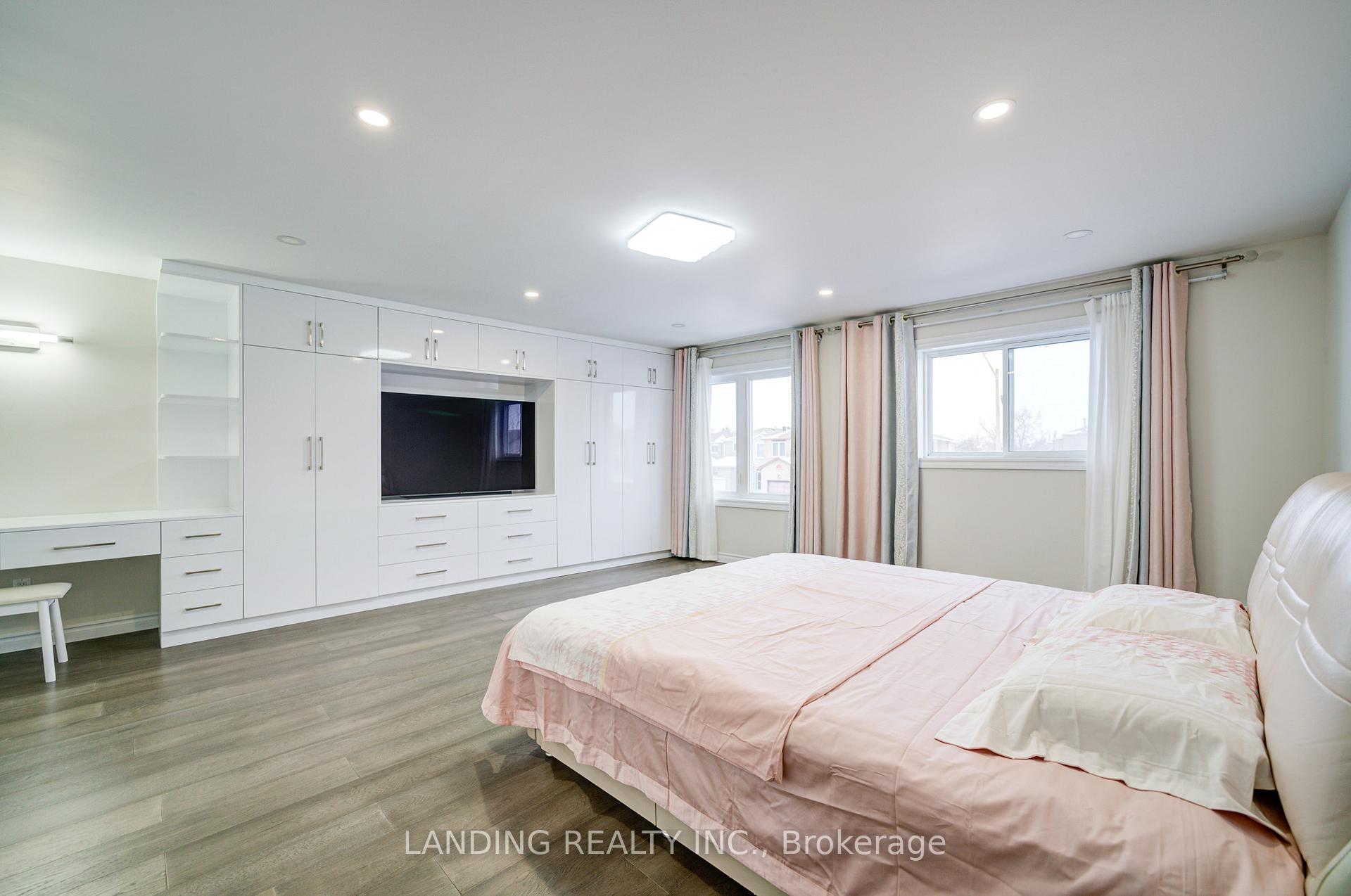 Photo 16 of 170 Terrosa Road, Markham, Middlefield — HOMEH