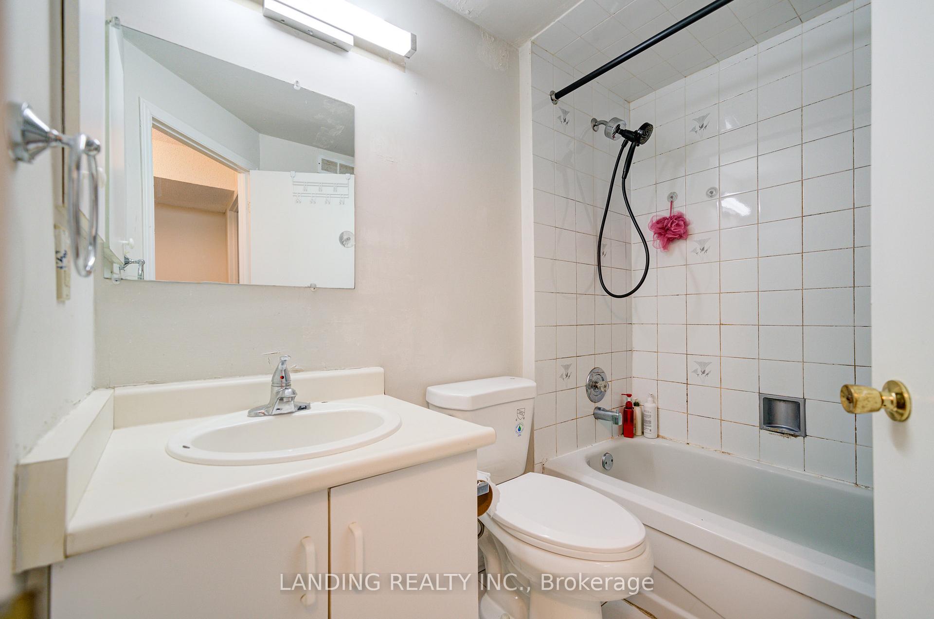 Photo 31 of 170 Terrosa Road, Markham, Middlefield — HOMEH