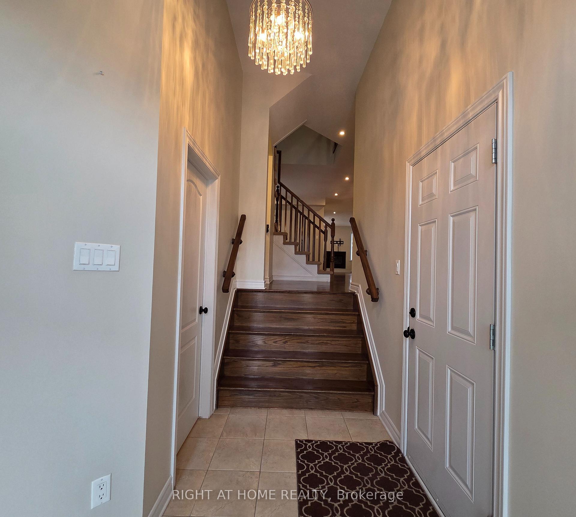 Photo 2 of 322 Kippen Place, Ottawa, Barrhaven - Heritage Park — HOMEH