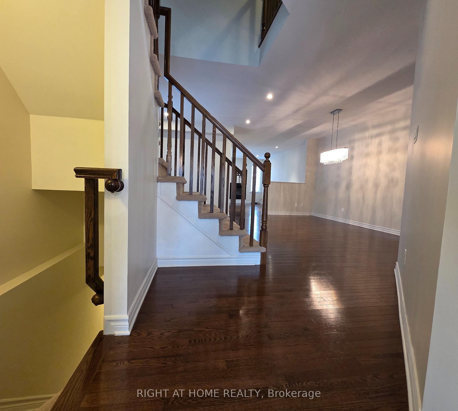 Photo 3 of 322 Kippen Place, Ottawa, Barrhaven - Heritage Park — HOMEH