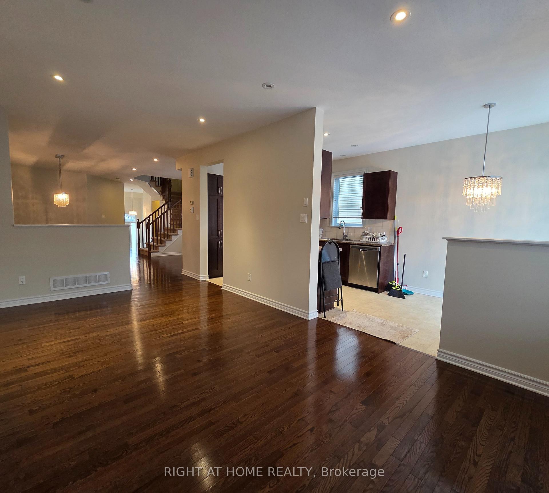 Photo 8 of 322 Kippen Place, Ottawa, Barrhaven - Heritage Park — HOMEH