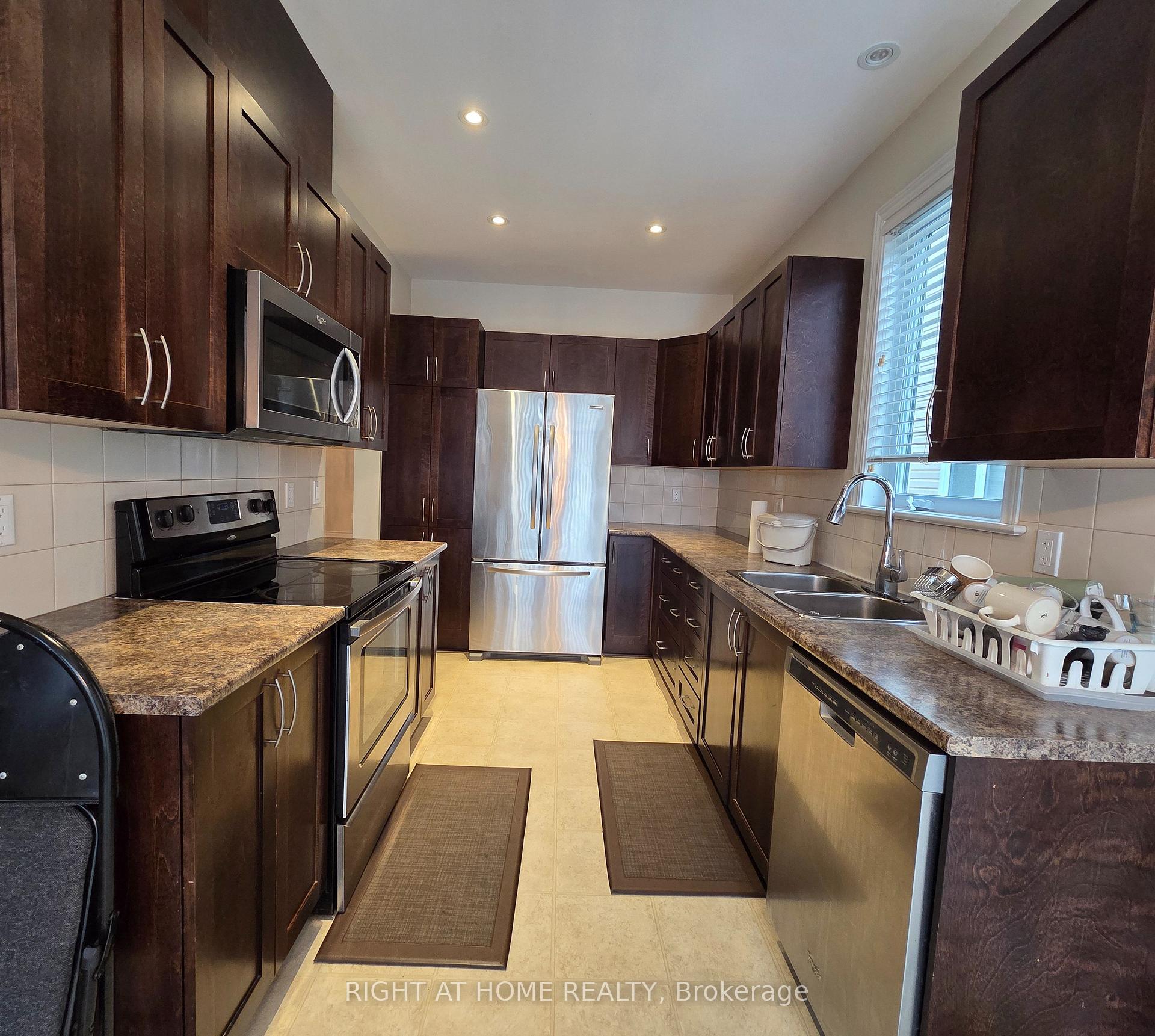 Photo 12 of 322 Kippen Place, Ottawa, Barrhaven - Heritage Park — HOMEH