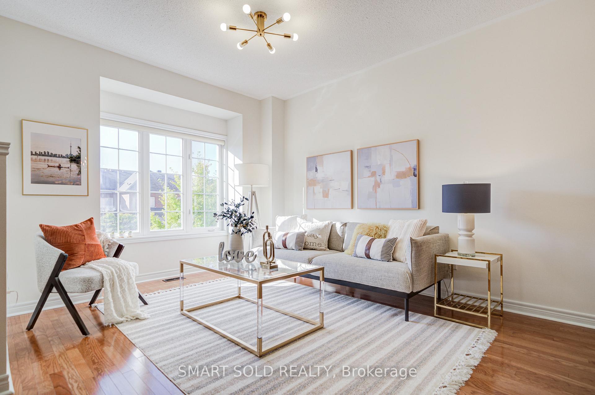 Photo 4 of Unit 7, 700 Summeridge Drive, Vaughan, Patterson — HOMEH