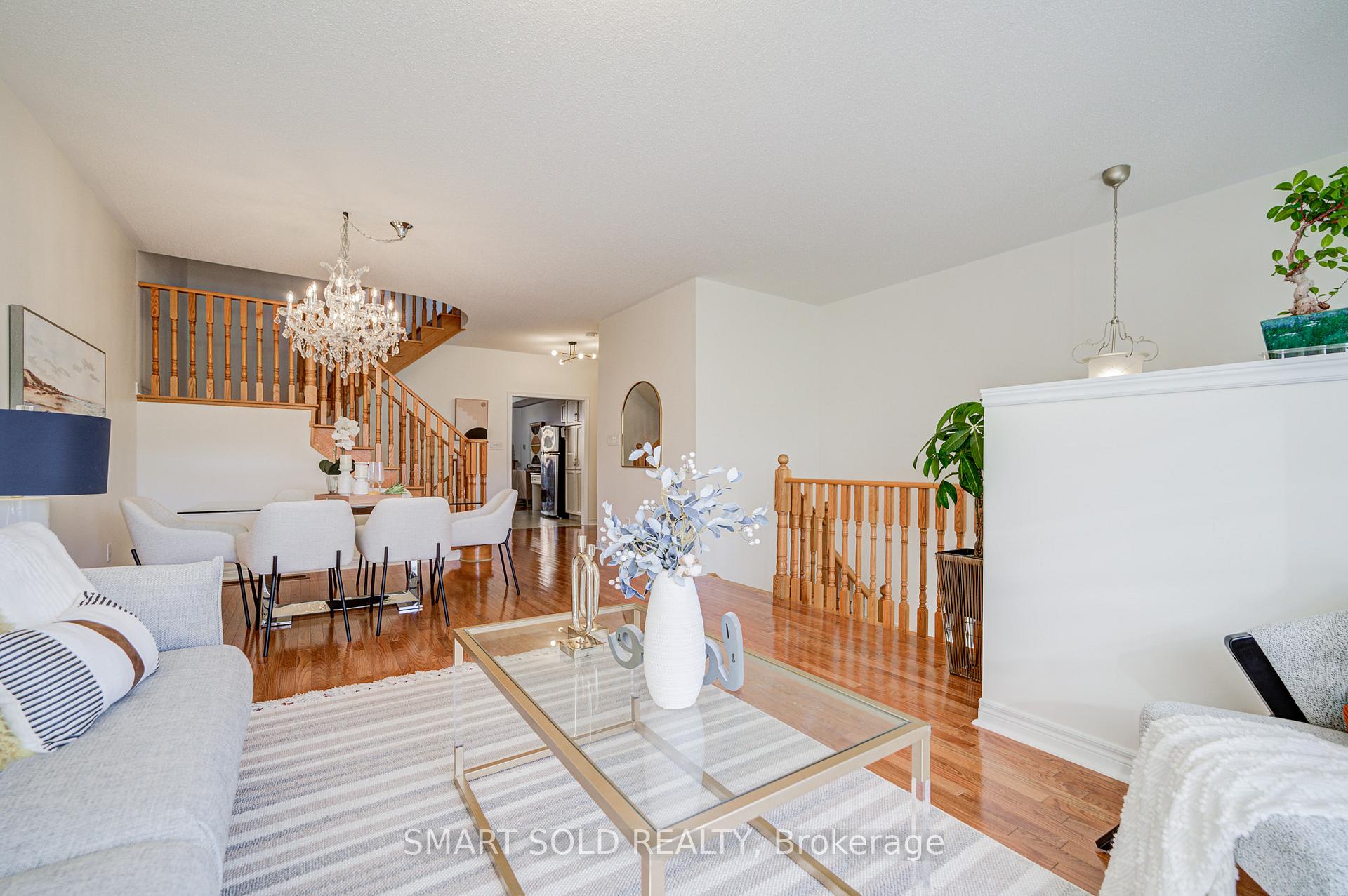 Photo 7 of Unit 7, 700 Summeridge Drive, Vaughan, Patterson — HOMEH