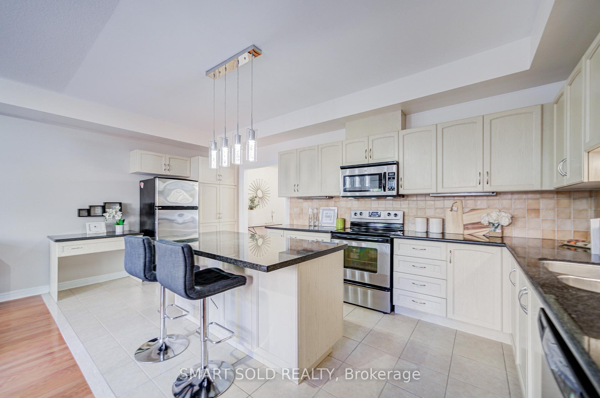 Photo 16 of Unit 7, 700 Summeridge Drive, Vaughan, Patterson — HOMEH