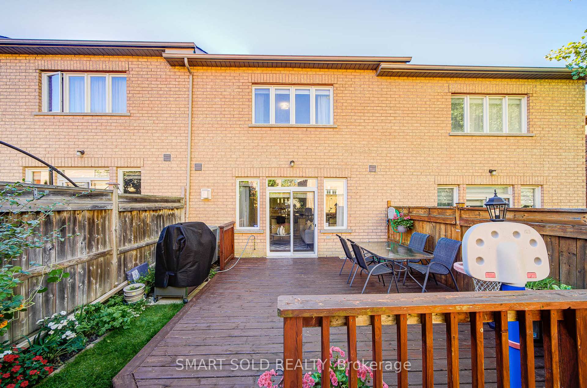 Photo 44 of Unit 7, 700 Summeridge Drive, Vaughan, Patterson — HOMEH
