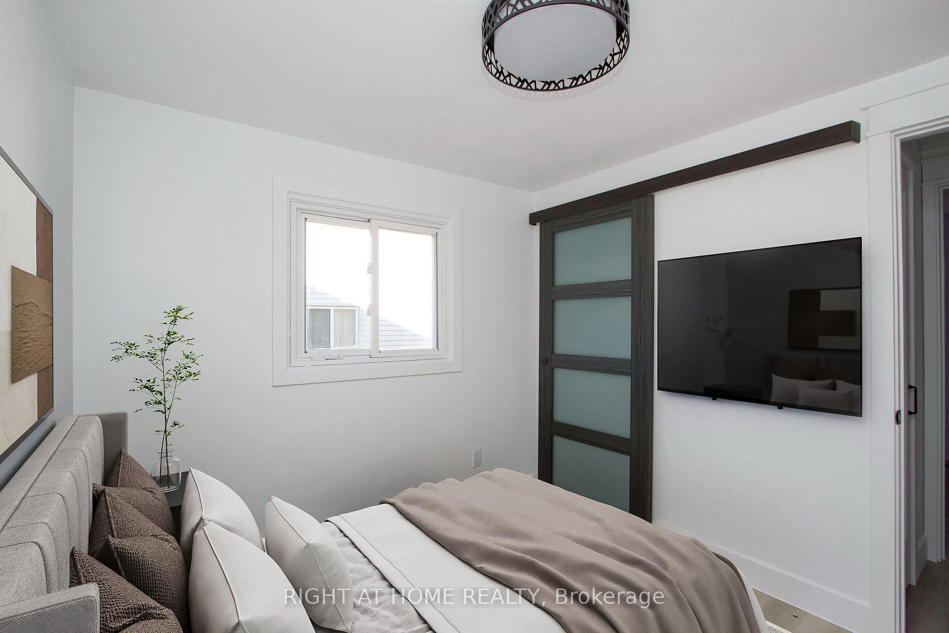 Photo 8 of 6 humphrey Drive, Ajax, South West — HOMEH
