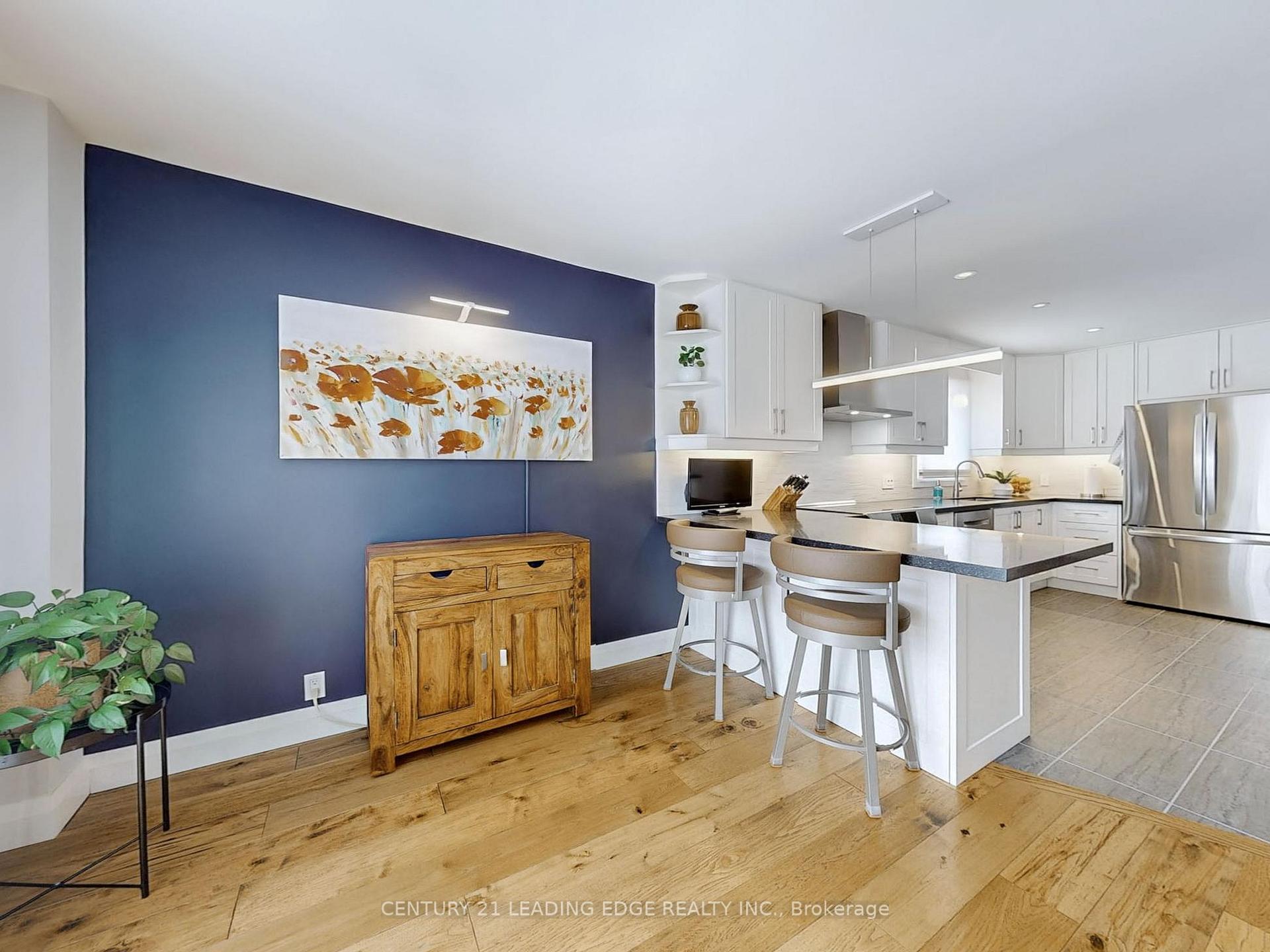 Photo 12 of 2 Madsen Crescent, Markham, Markville — HOMEH