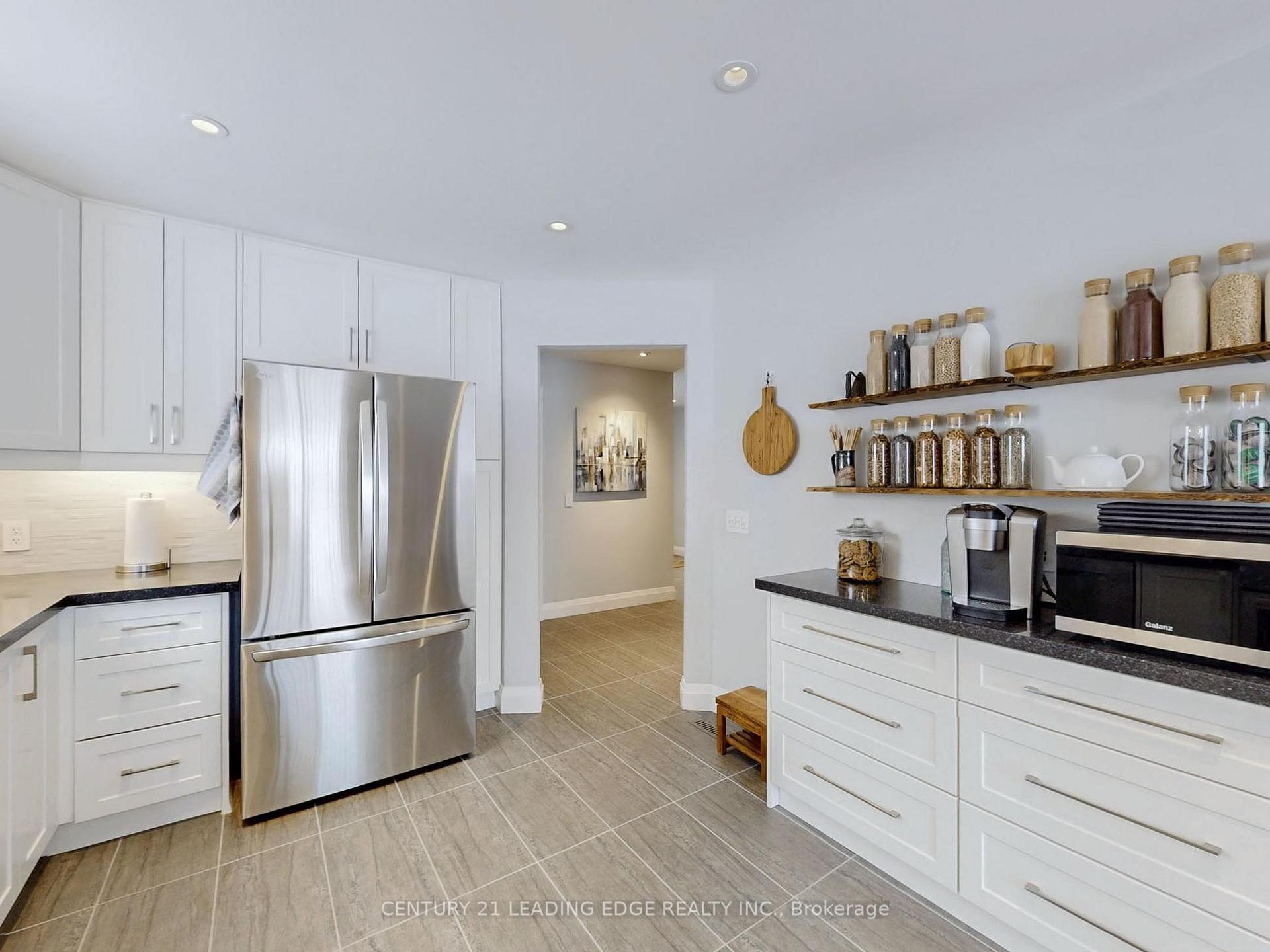 Photo 16 of 2 Madsen Crescent, Markham, Markville — HOMEH