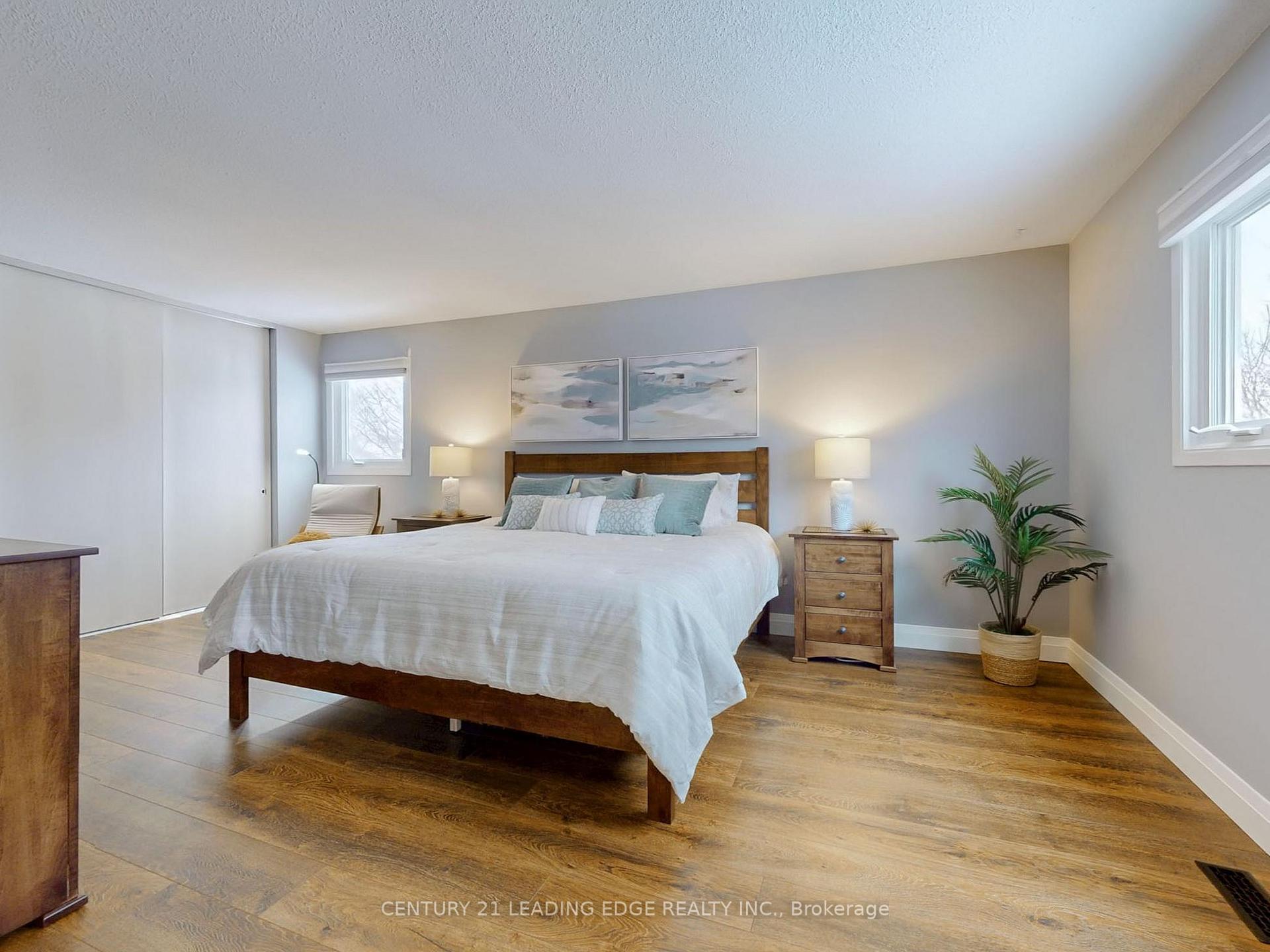 Photo 19 of 2 Madsen Crescent, Markham, Markville — HOMEH