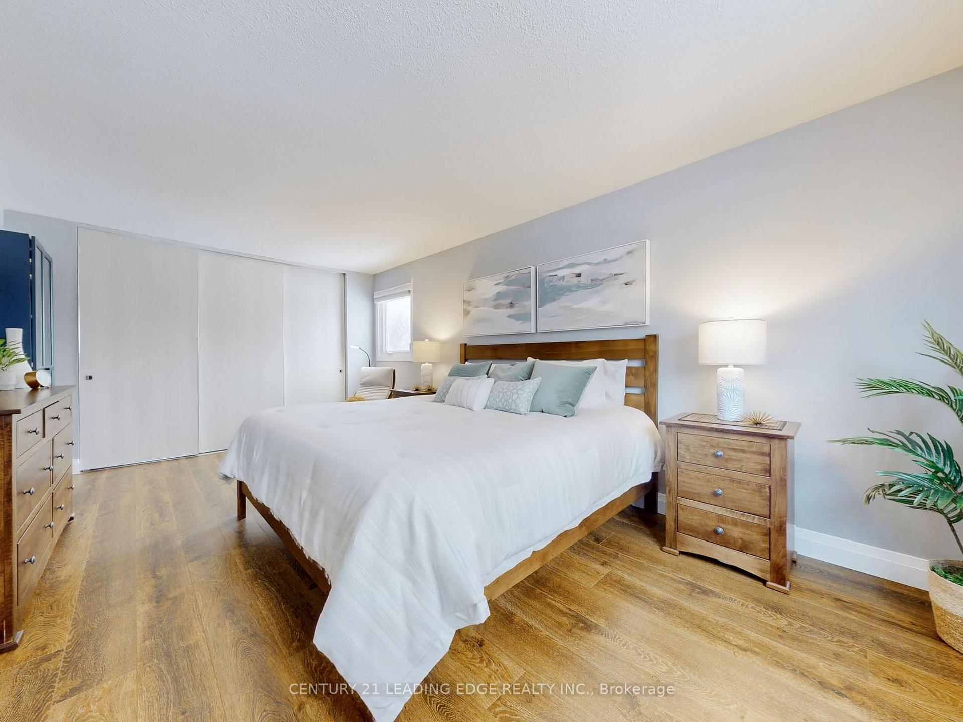 Photo 22 of 2 Madsen Crescent, Markham, Markville — HOMEH