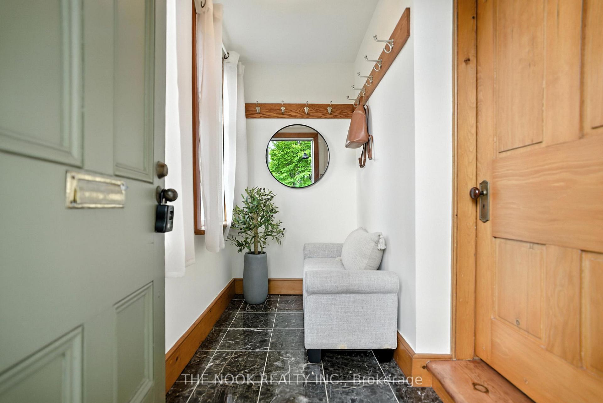 Photo 6 of 1009 Centre Street S, Whitby, Downtown Whitby — HOMEH