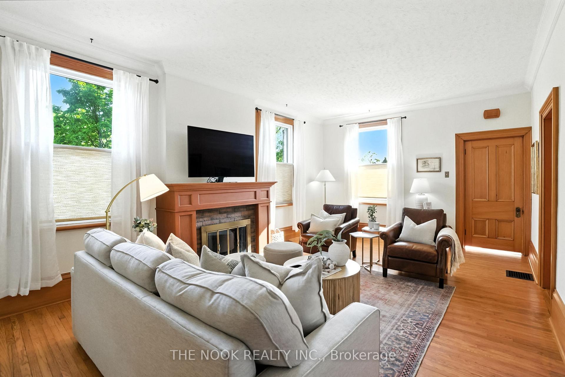 Photo 27 of 1009 Centre Street S, Whitby, Downtown Whitby — HOMEH