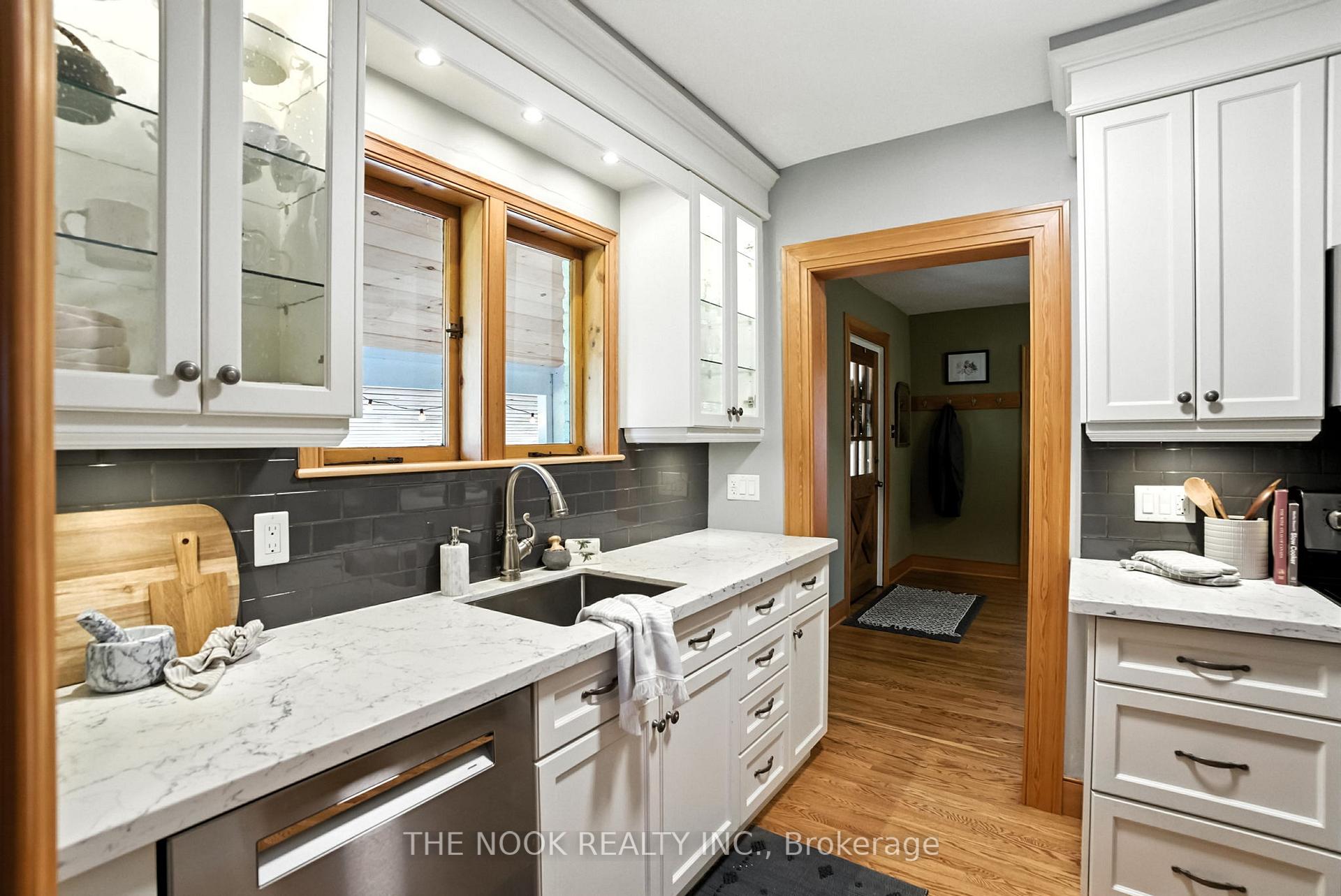 Photo 36 of 1009 Centre Street S, Whitby, Downtown Whitby — HOMEH