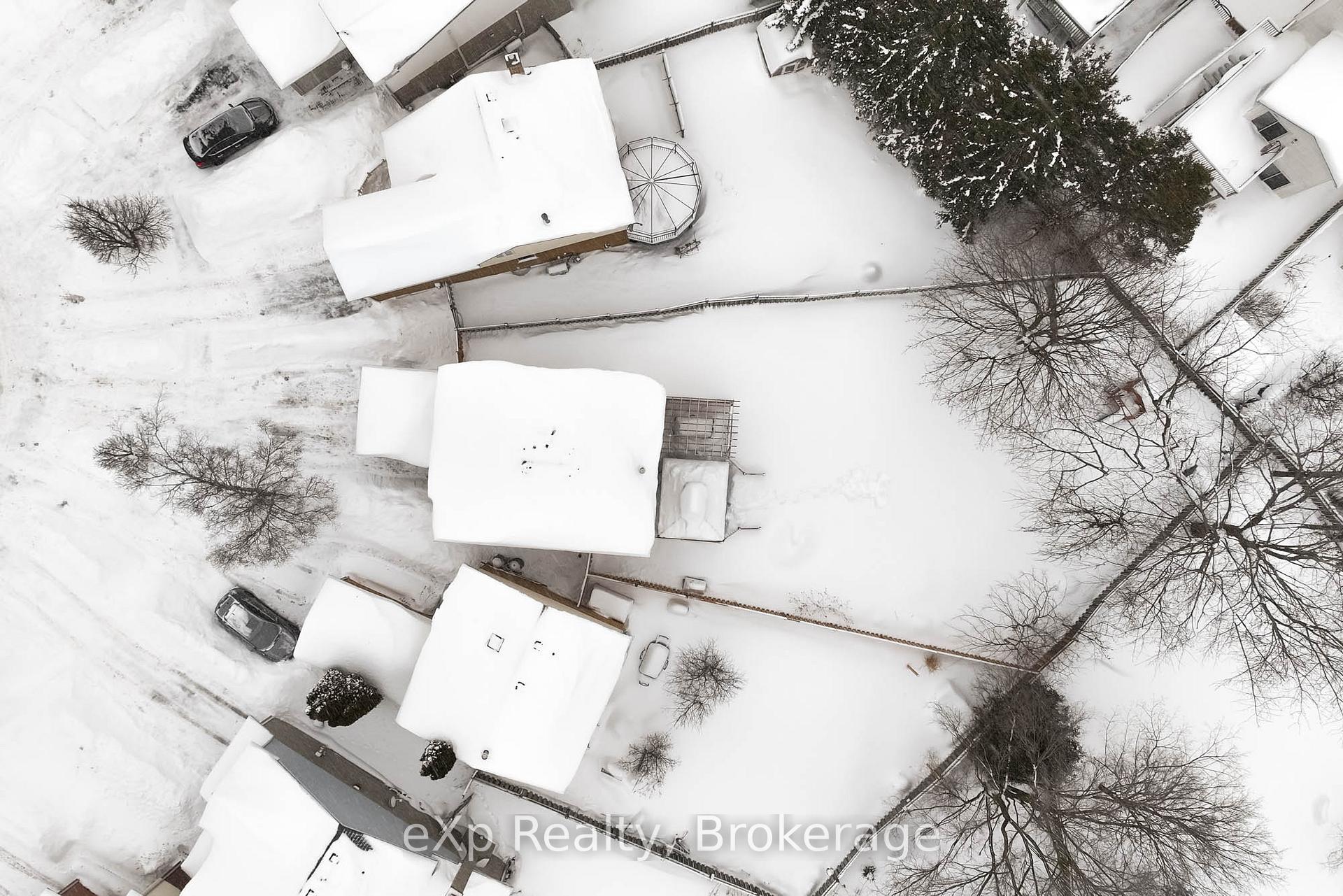 Photo 39 of 527-A Rosemeadow Crescent, Waterloo — HOMEH