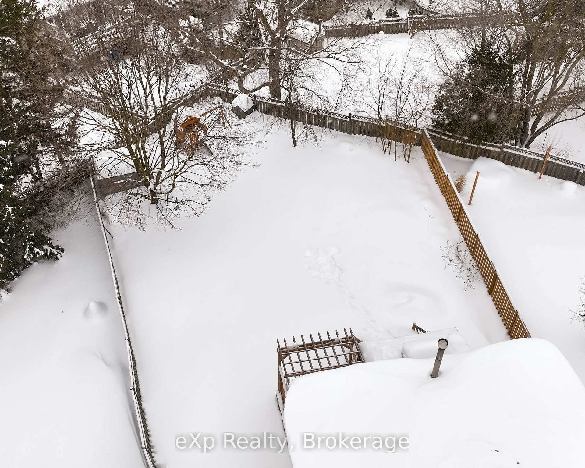 Photo 41 of 527-A Rosemeadow Crescent, Waterloo — HOMEH