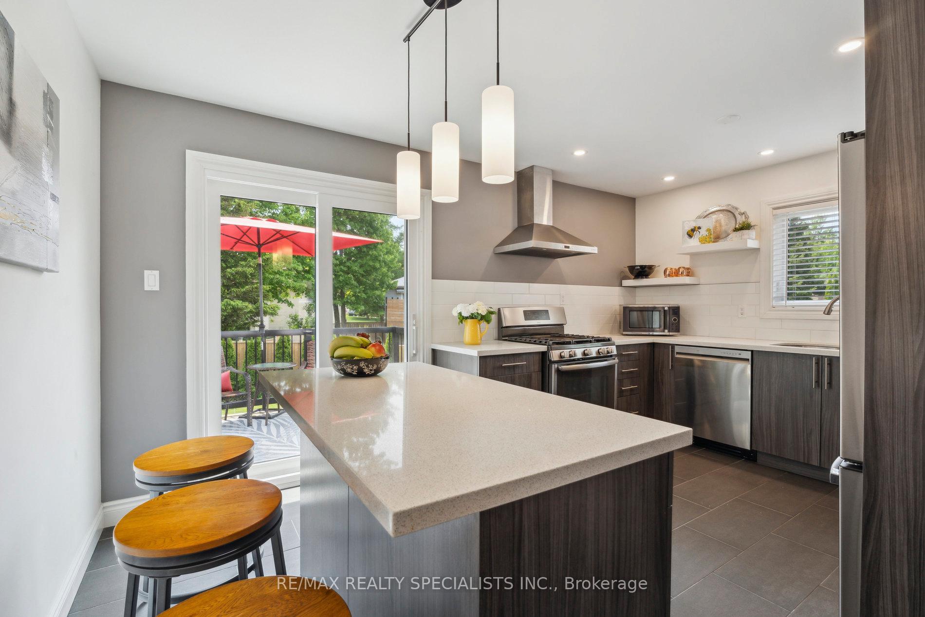 Photo 16 of 6 Brouwer Crescent, Wasaga Beach — HOMEH