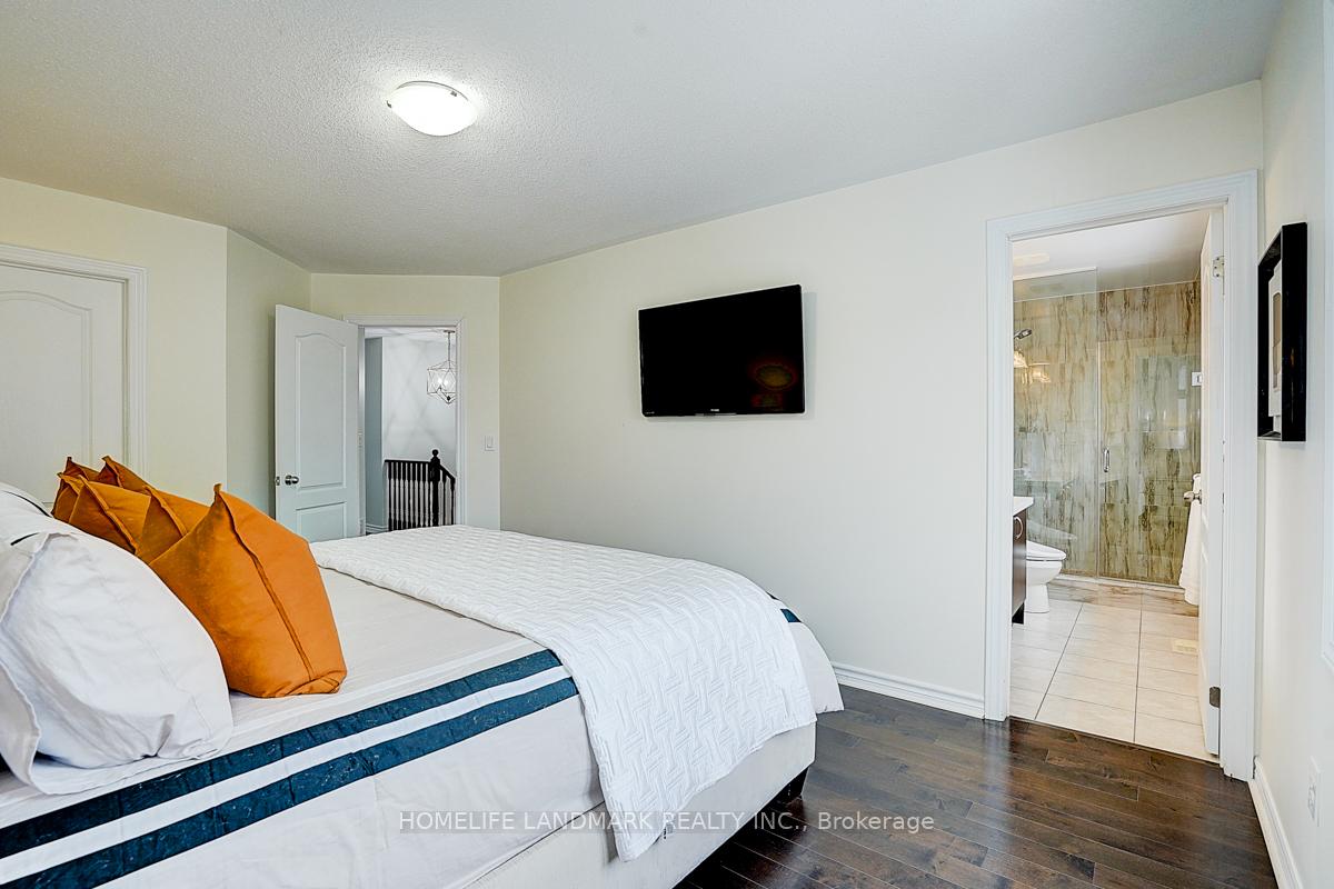 Photo 2 of 37 Stoots Street, Markham, Wismer — HOMEH