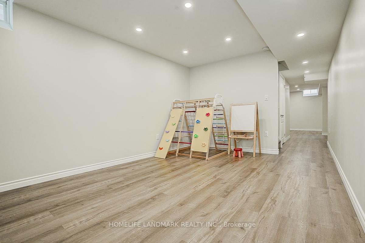 Photo 14 of 37 Stoots Street, Markham, Wismer — HOMEH