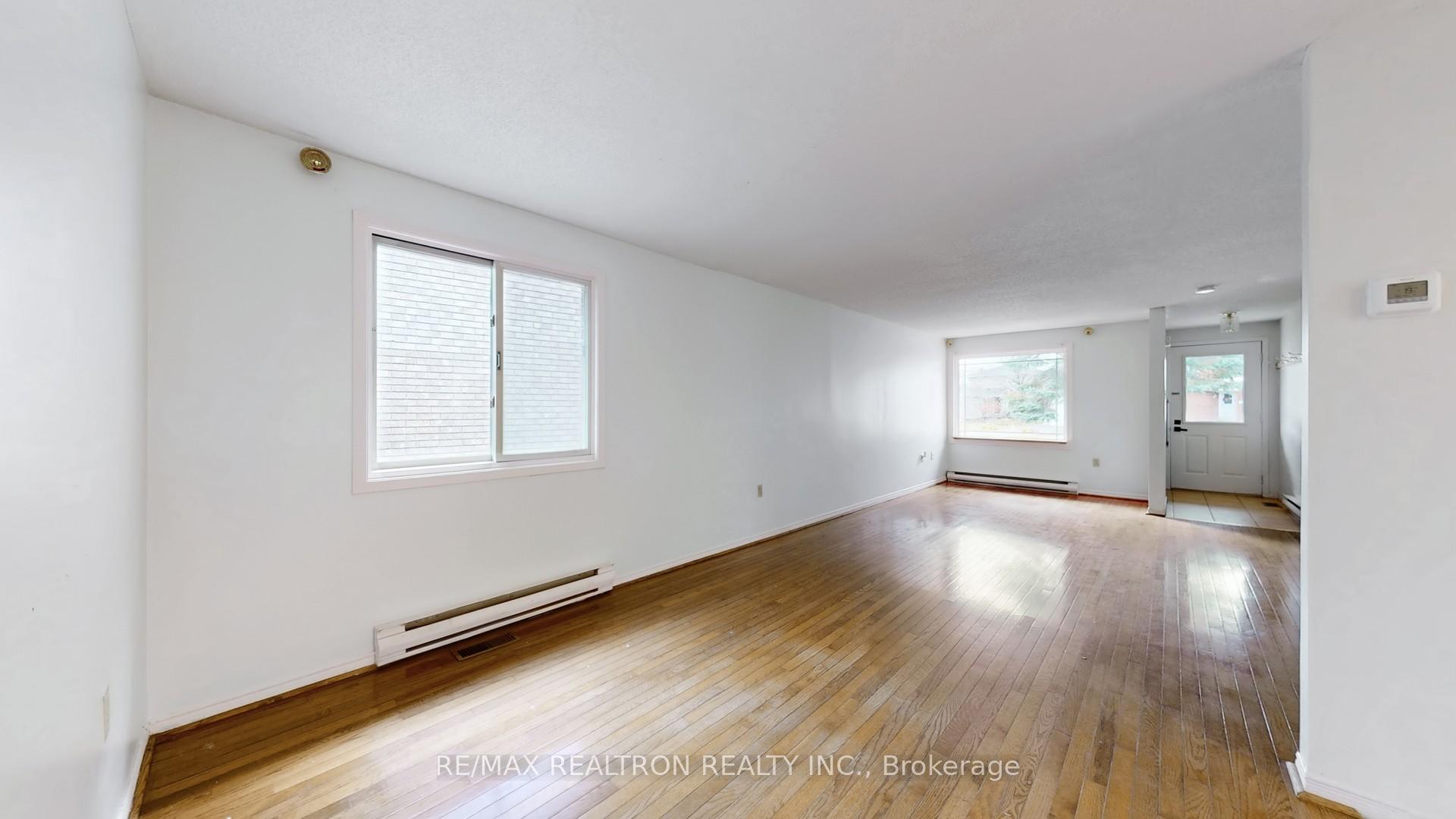 Photo 10 of 71 Geddes Crescent, Barrie, Northwest — HOMEH