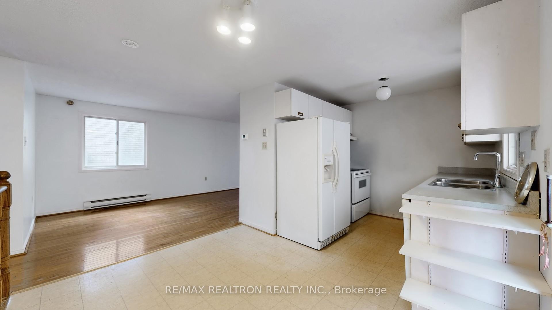 Photo 15 of 71 Geddes Crescent, Barrie, Northwest — HOMEH