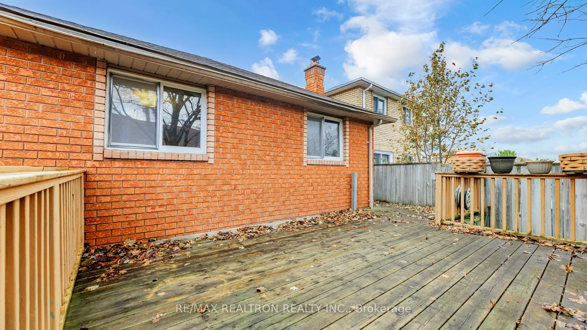 Photo 42 of 71 Geddes Crescent, Barrie, Northwest — HOMEH