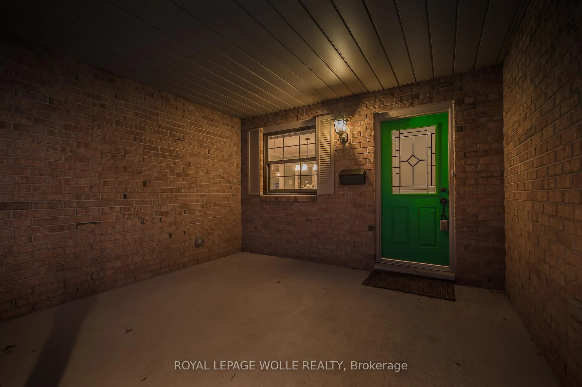 Photo 3 of 239 Cheltonwood Crescent, Waterloo — HOMEH