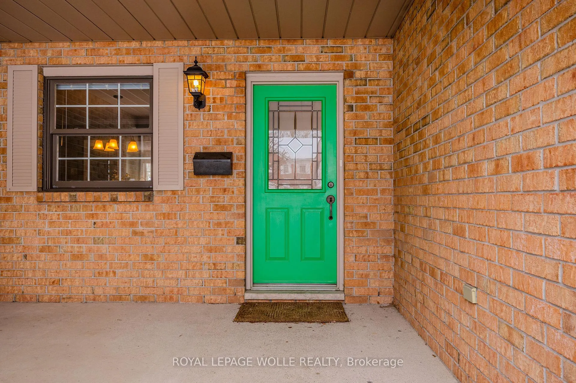 Photo 4 of 239 Cheltonwood Crescent, Waterloo — HOMEH