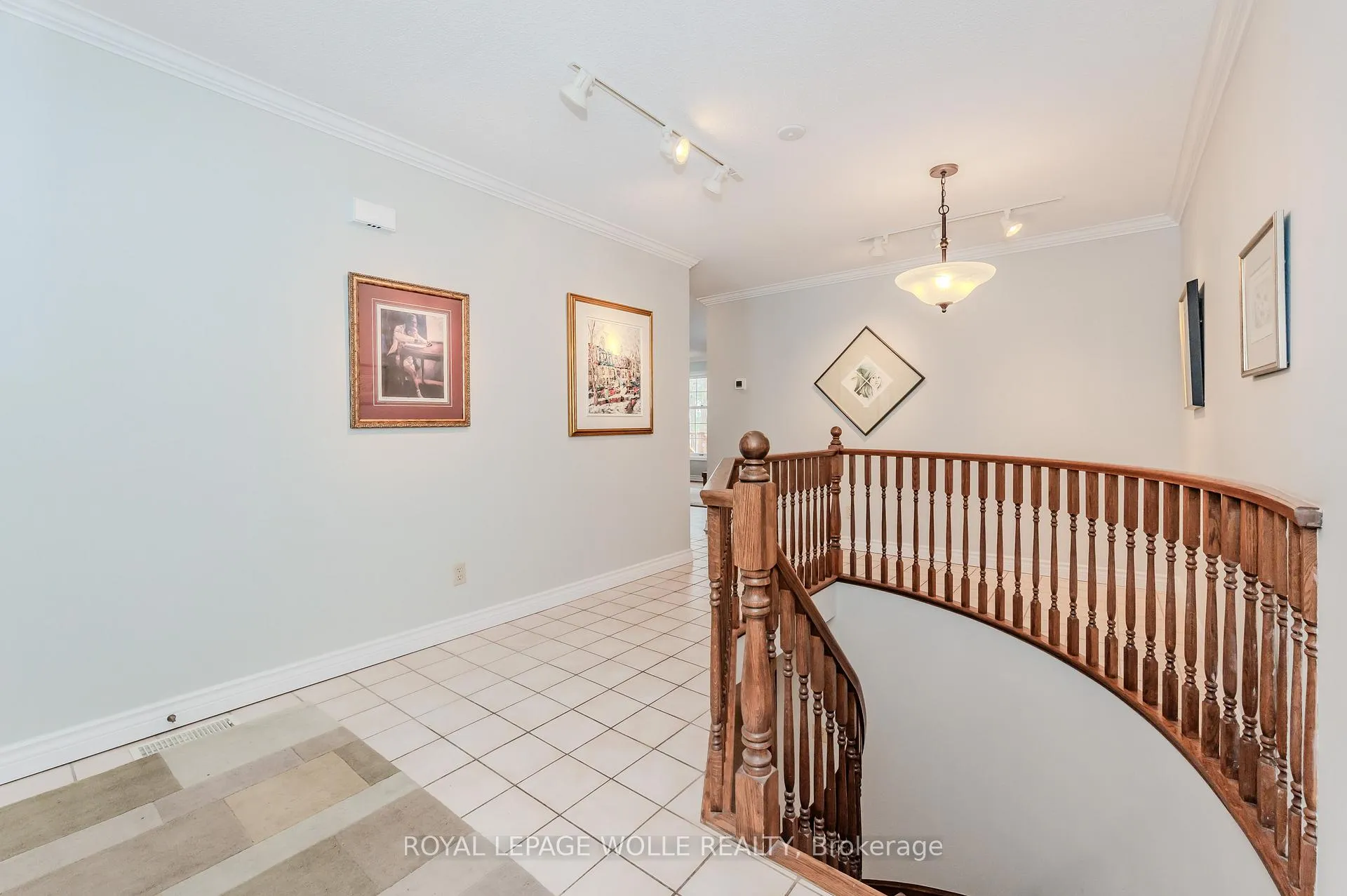 Photo 5 of 239 Cheltonwood Crescent, Waterloo — HOMEH