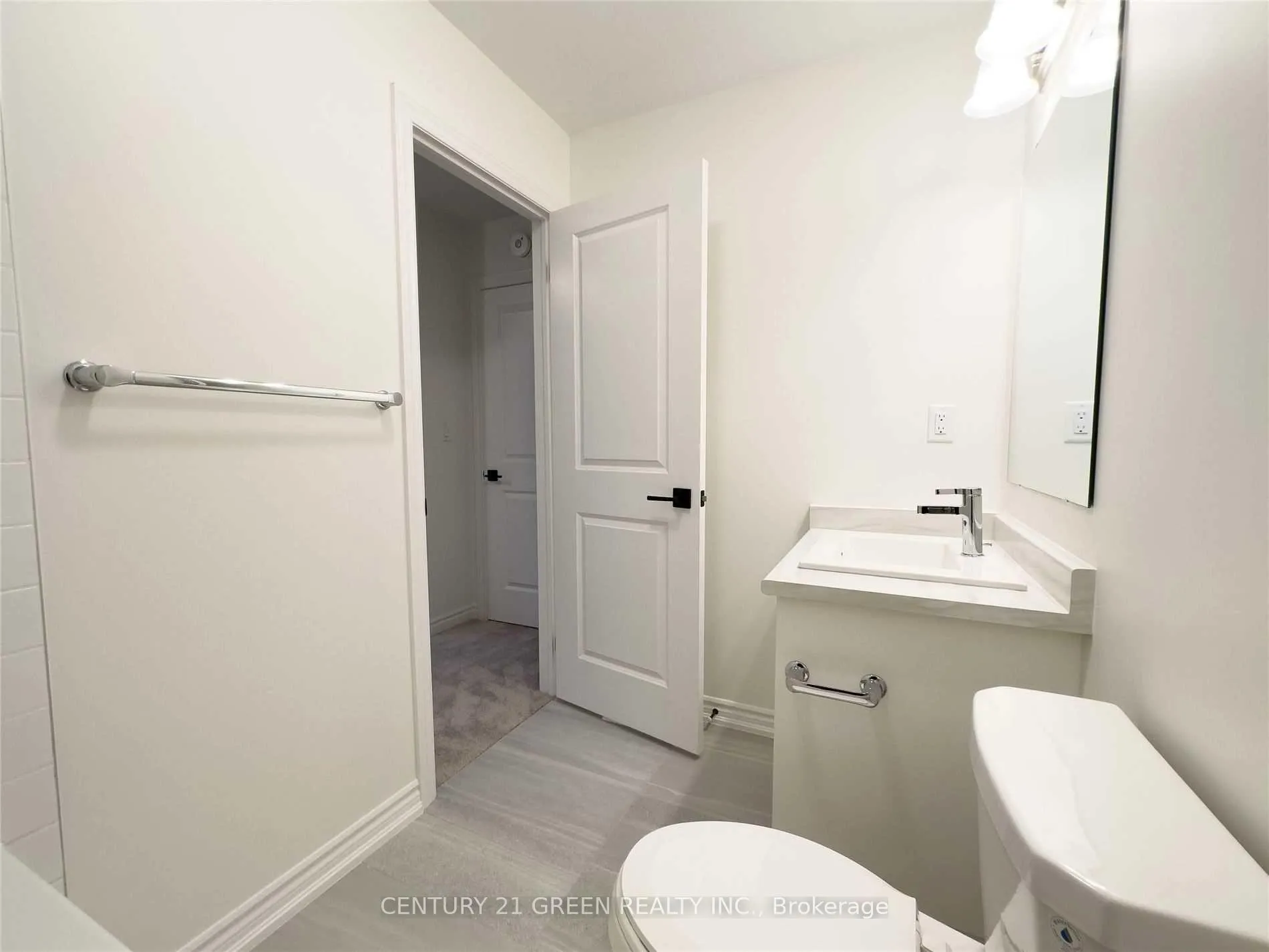 Photo 4 of 424 Coronation Road, Whitby, Rural Whitby — HOMEH