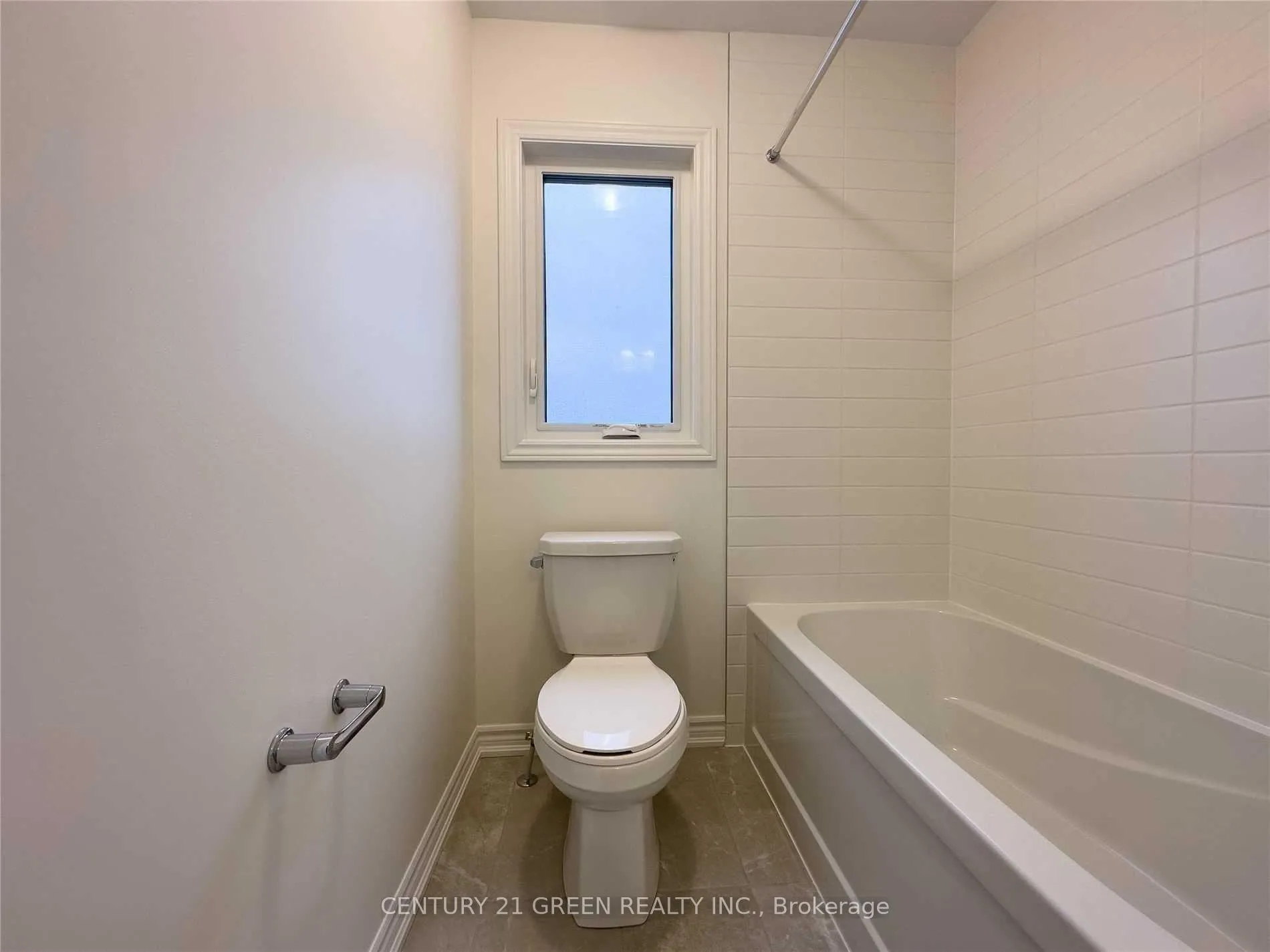 Photo 12 of 424 Coronation Road, Whitby, Rural Whitby — HOMEH
