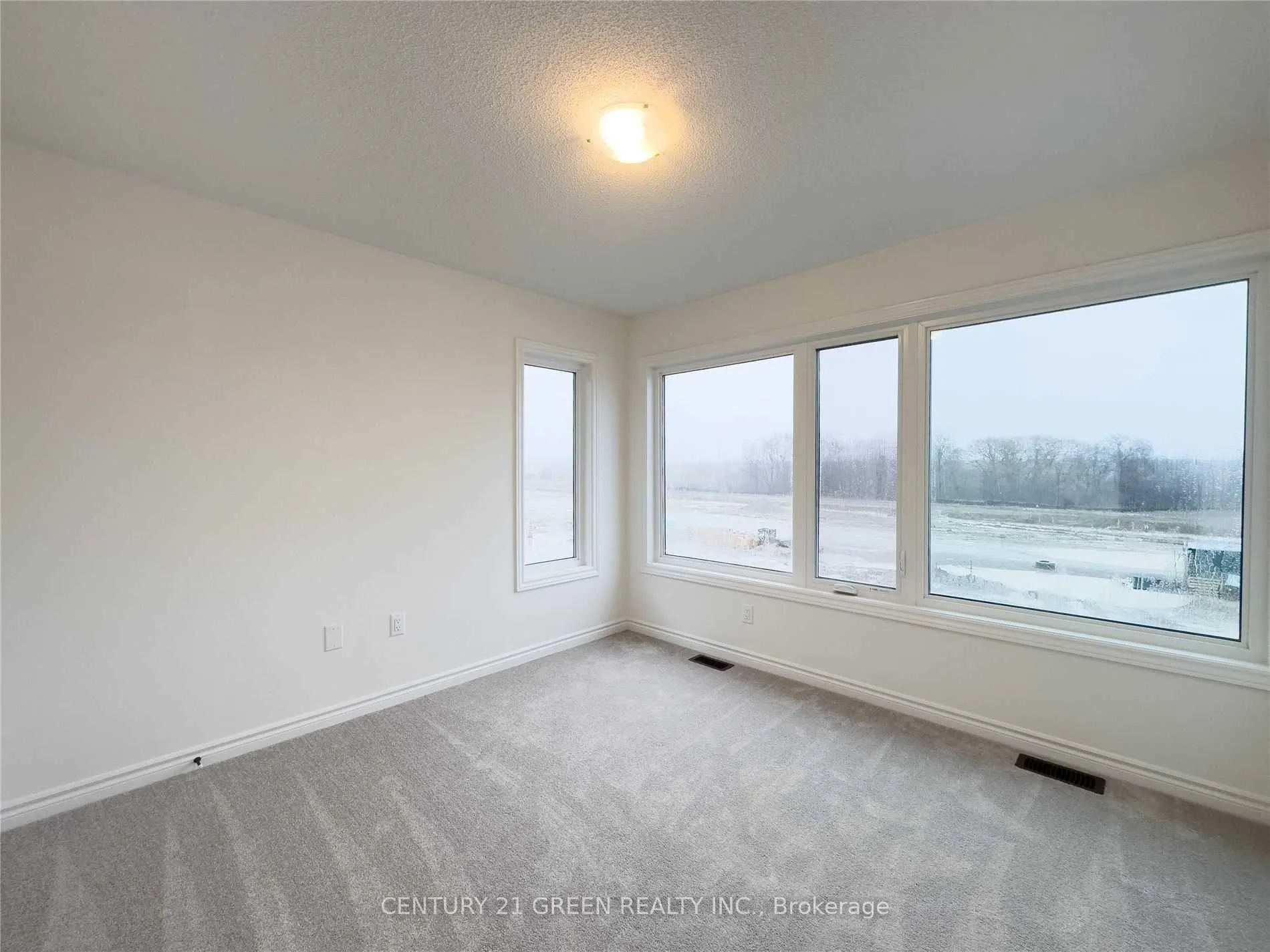 Photo 15 of 424 Coronation Road, Whitby, Rural Whitby — HOMEH