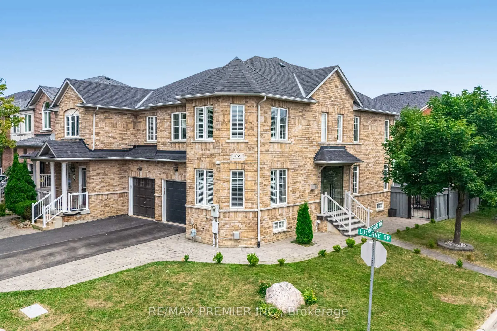 Photo 1 of 27 Lucerne Drive, Vaughan, Vellore Village — HOMEH