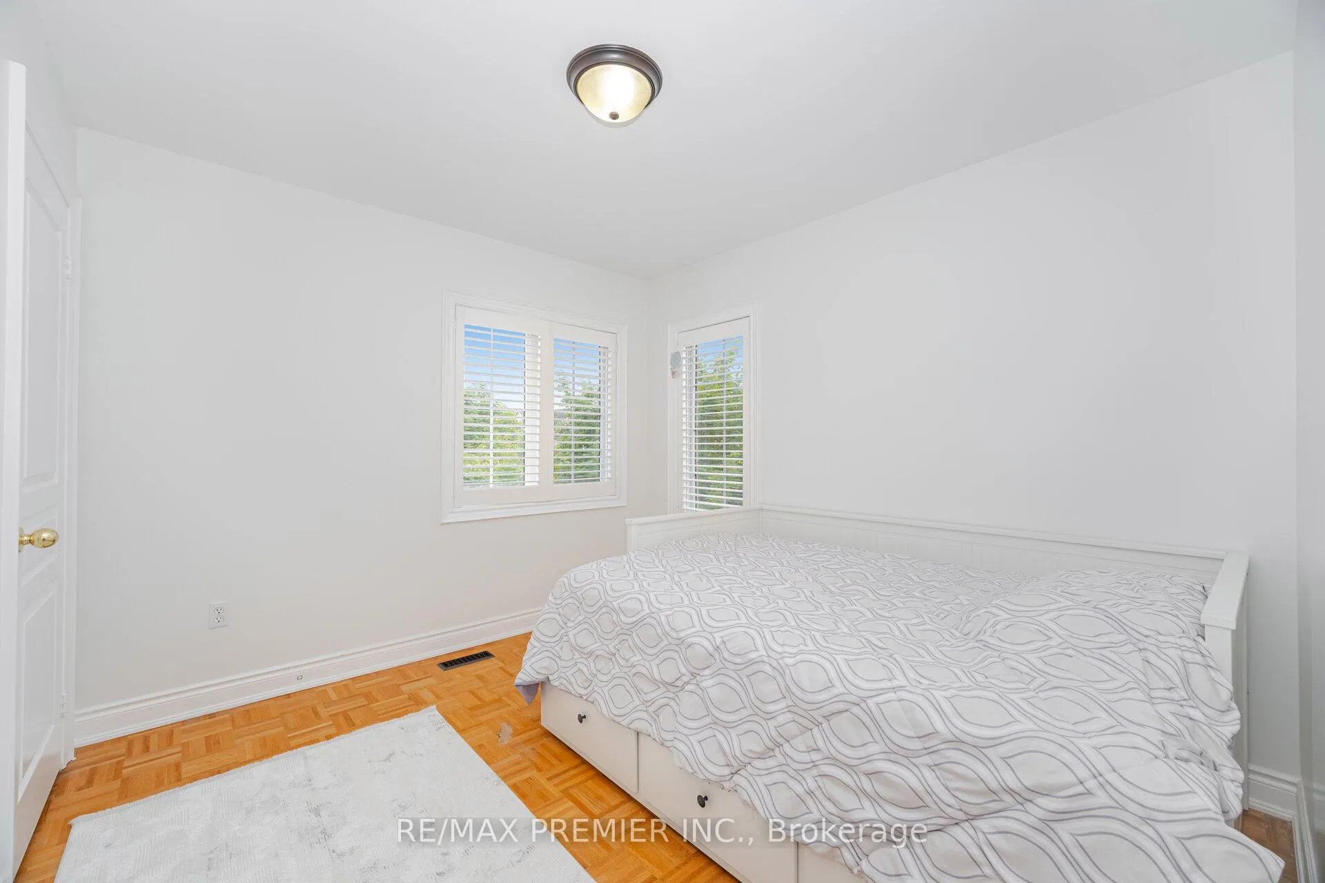 Photo 21 of 27 Lucerne Drive, Vaughan, Vellore Village — HOMEH