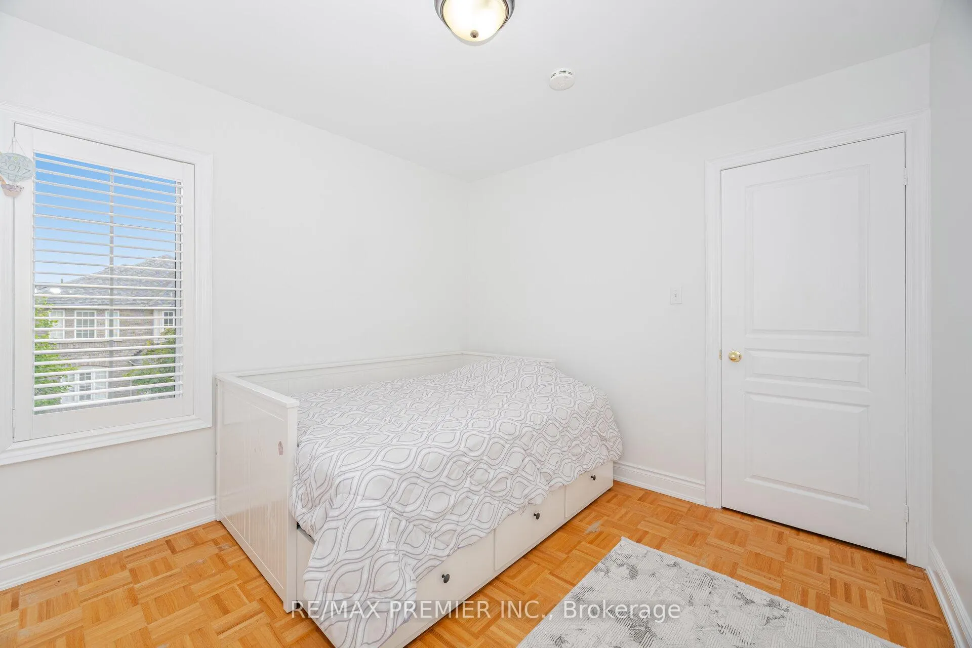 Photo 22 of 27 Lucerne Drive, Vaughan, Vellore Village — HOMEH
