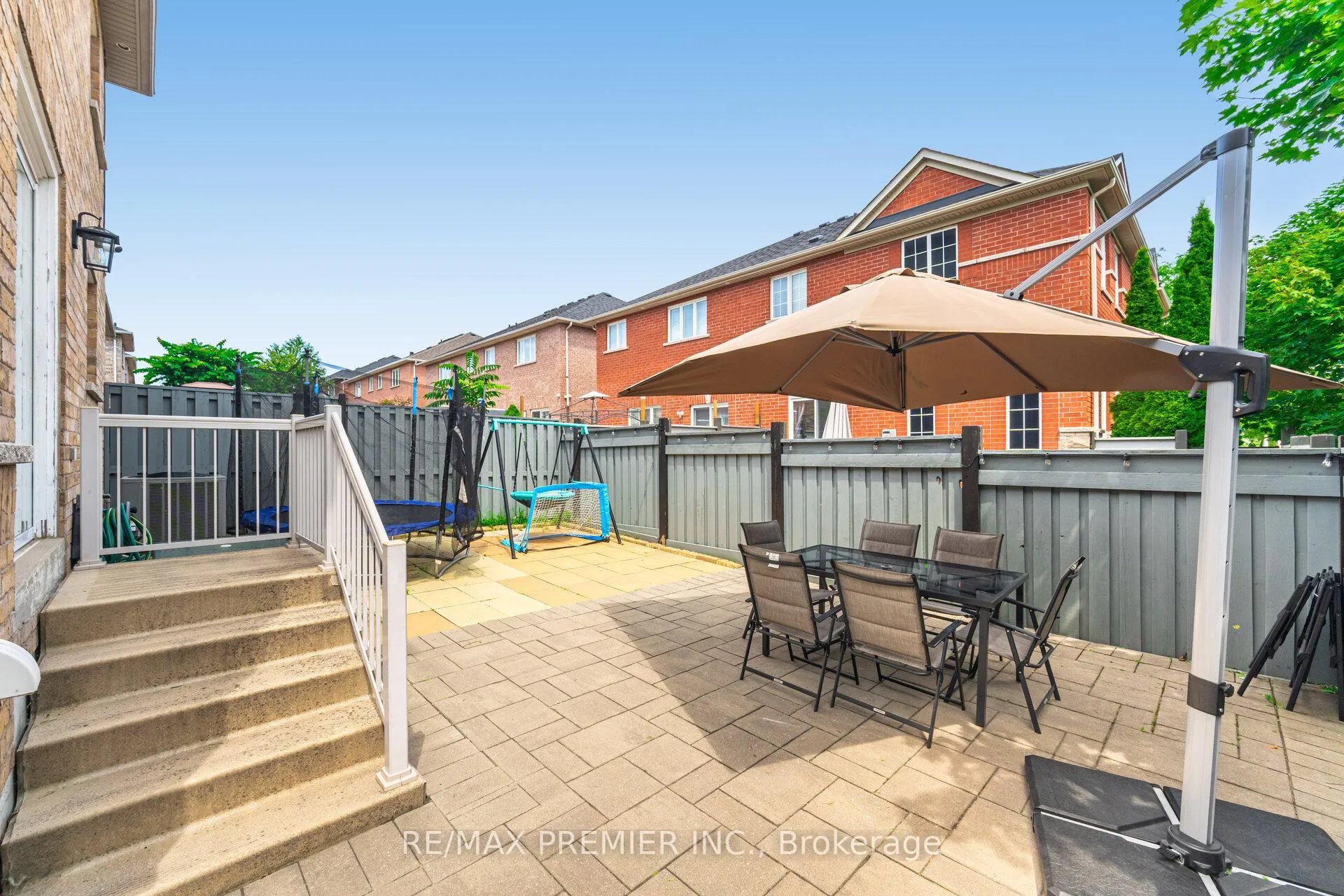 Photo 36 of 27 Lucerne Drive, Vaughan, Vellore Village — HOMEH