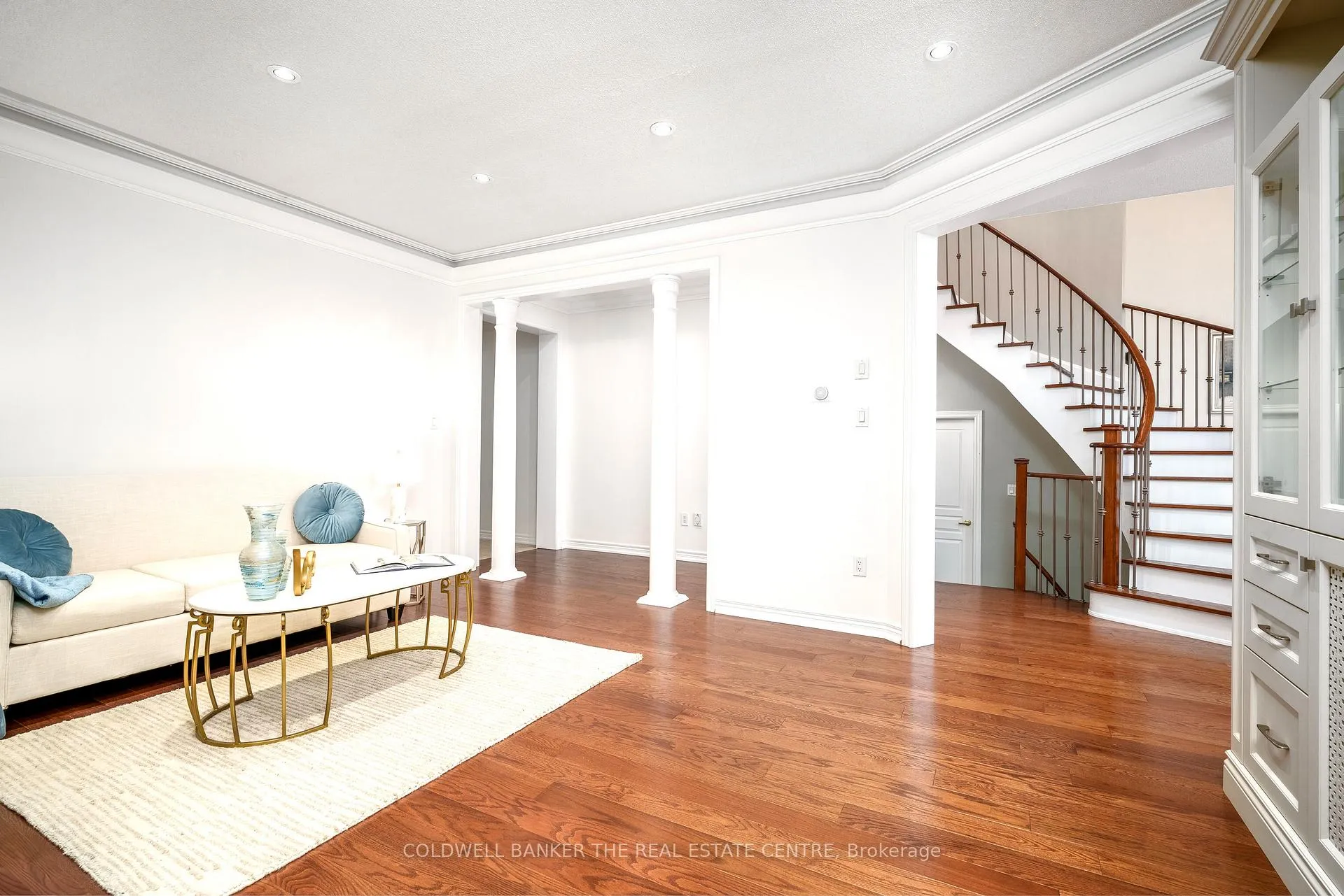 Photo 6 of 11 Forestbrook Drive, Markham, Box Grove — HOMEH