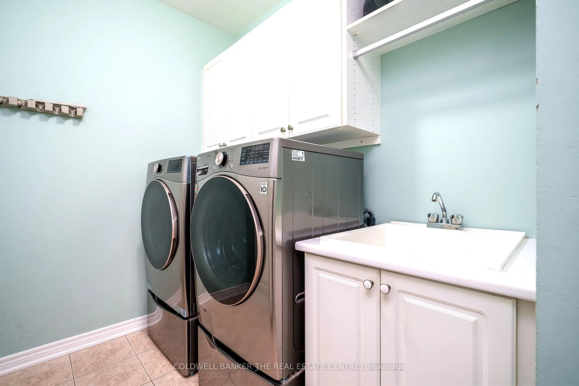 Photo 17 of 11 Forestbrook Drive, Markham, Box Grove — HOMEH