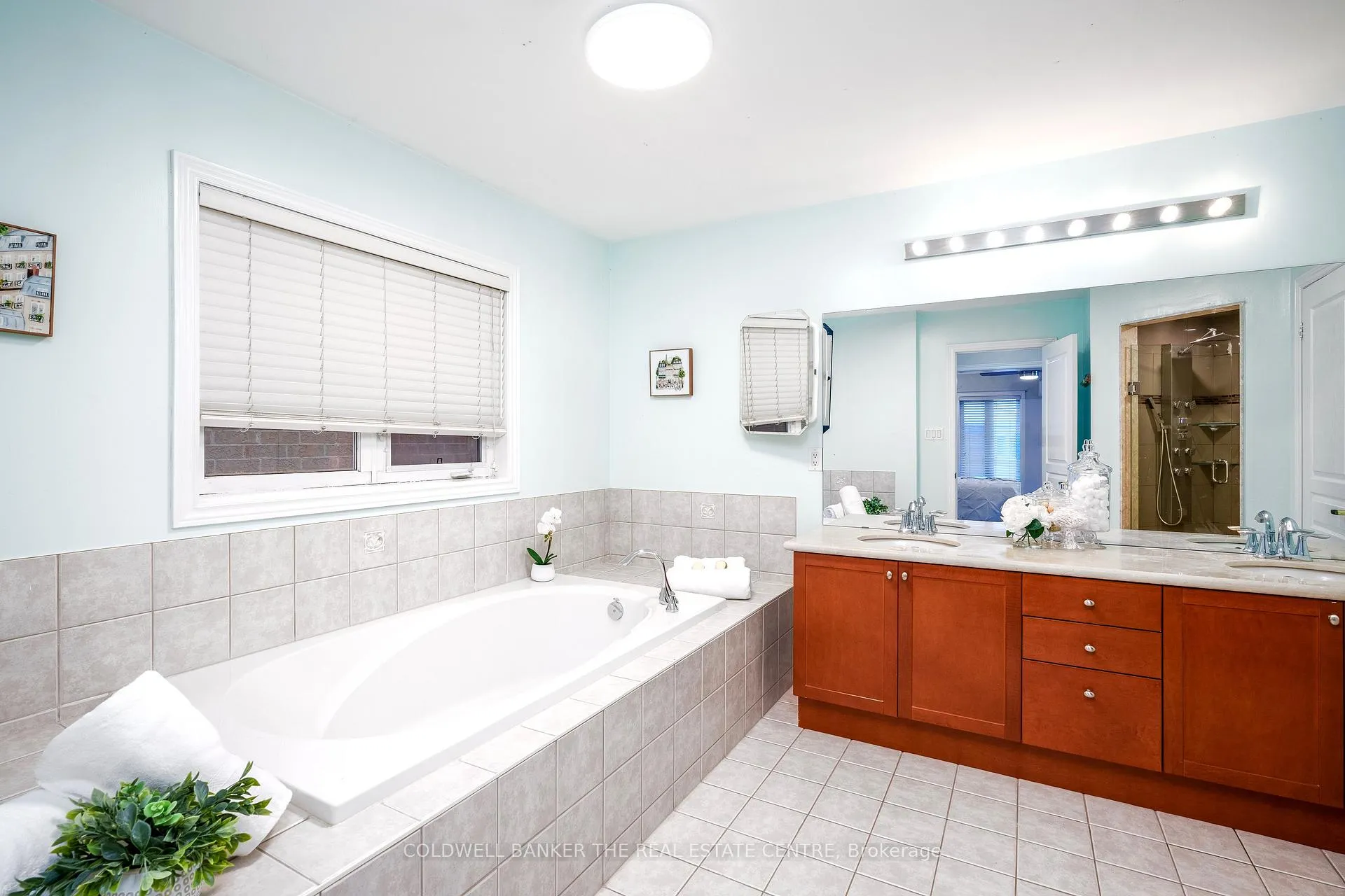 Photo 23 of 11 Forestbrook Drive, Markham, Box Grove — HOMEH