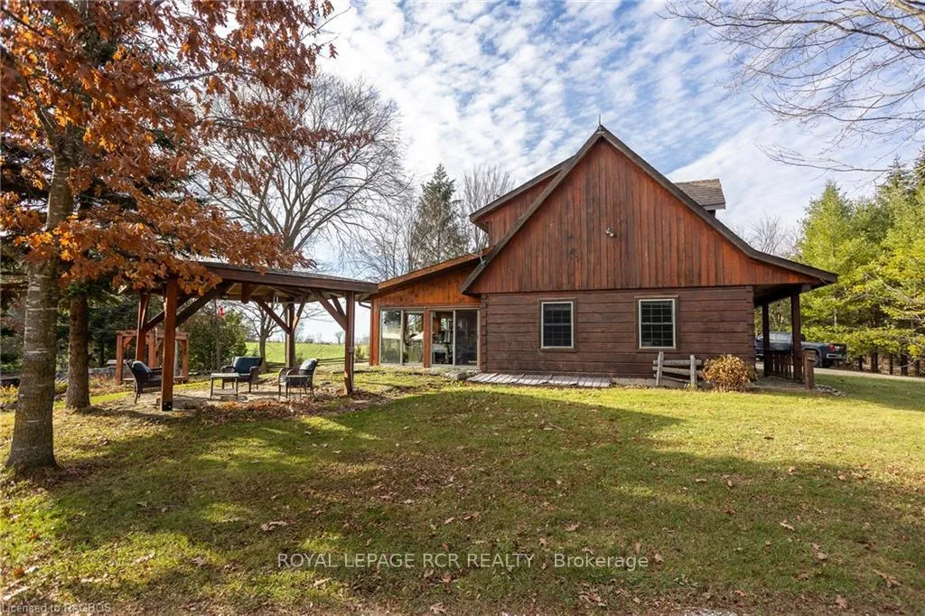 Photo 3 of 382890 Sideroad 18, West Grey — HOMEH