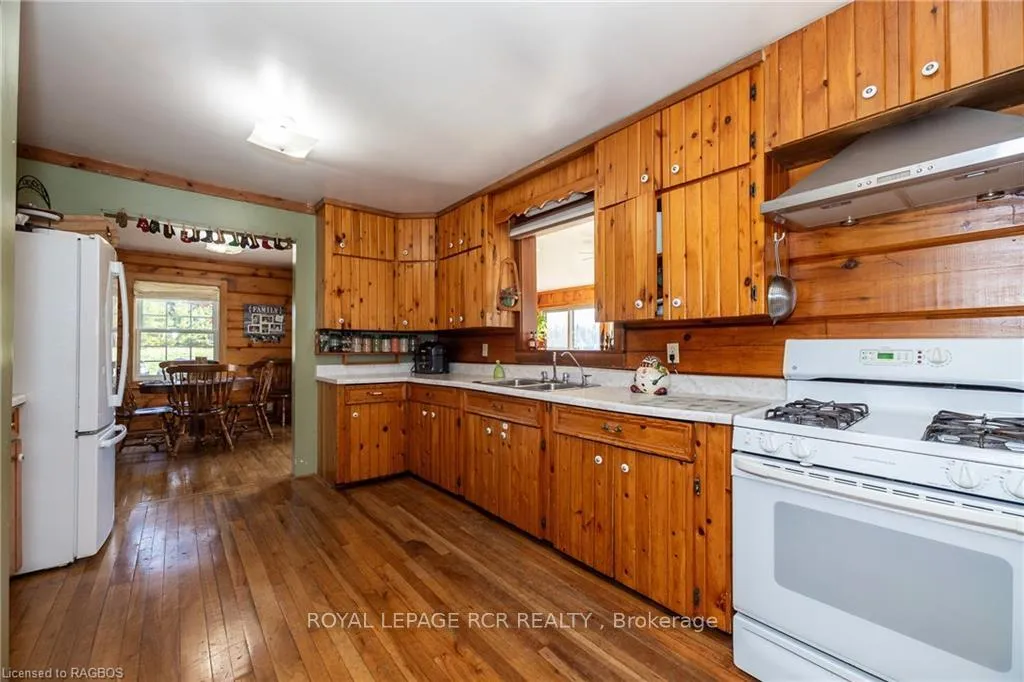 Photo 16 of 382890 Sideroad 18, West Grey — HOMEH