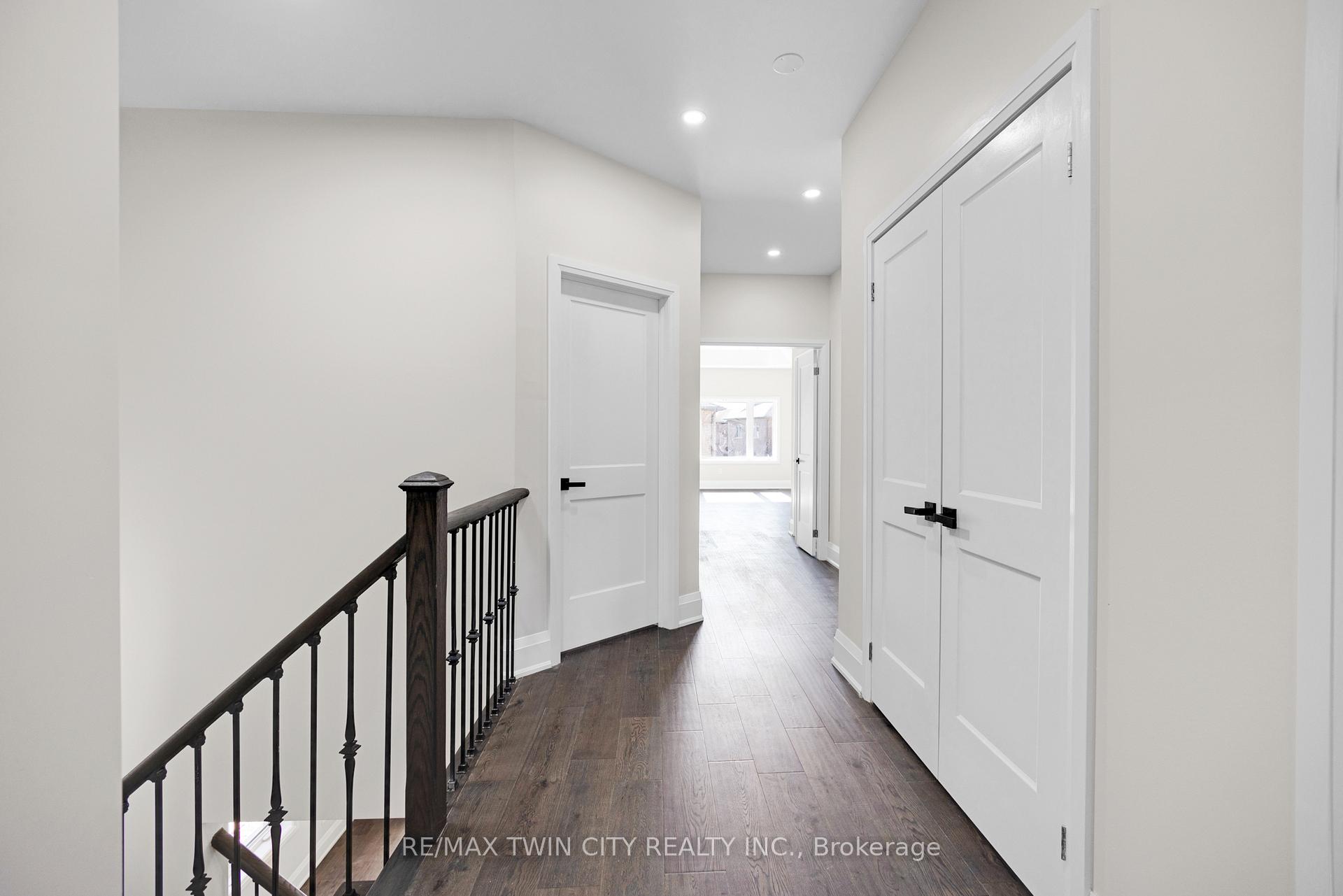 Photo 19 of 174 Mactier Drive, Vaughan, Kleinburg — HOMEH