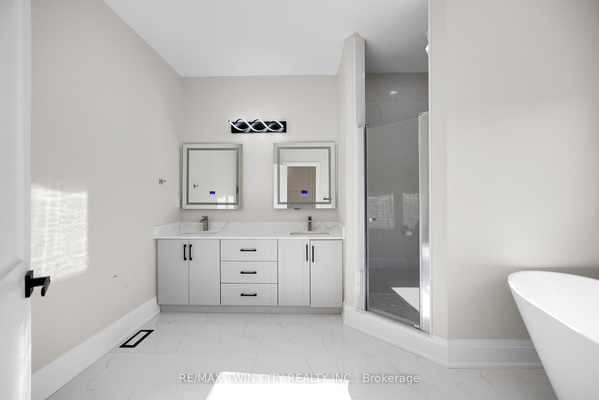 Photo 22 of 174 Mactier Drive, Vaughan, Kleinburg — HOMEH