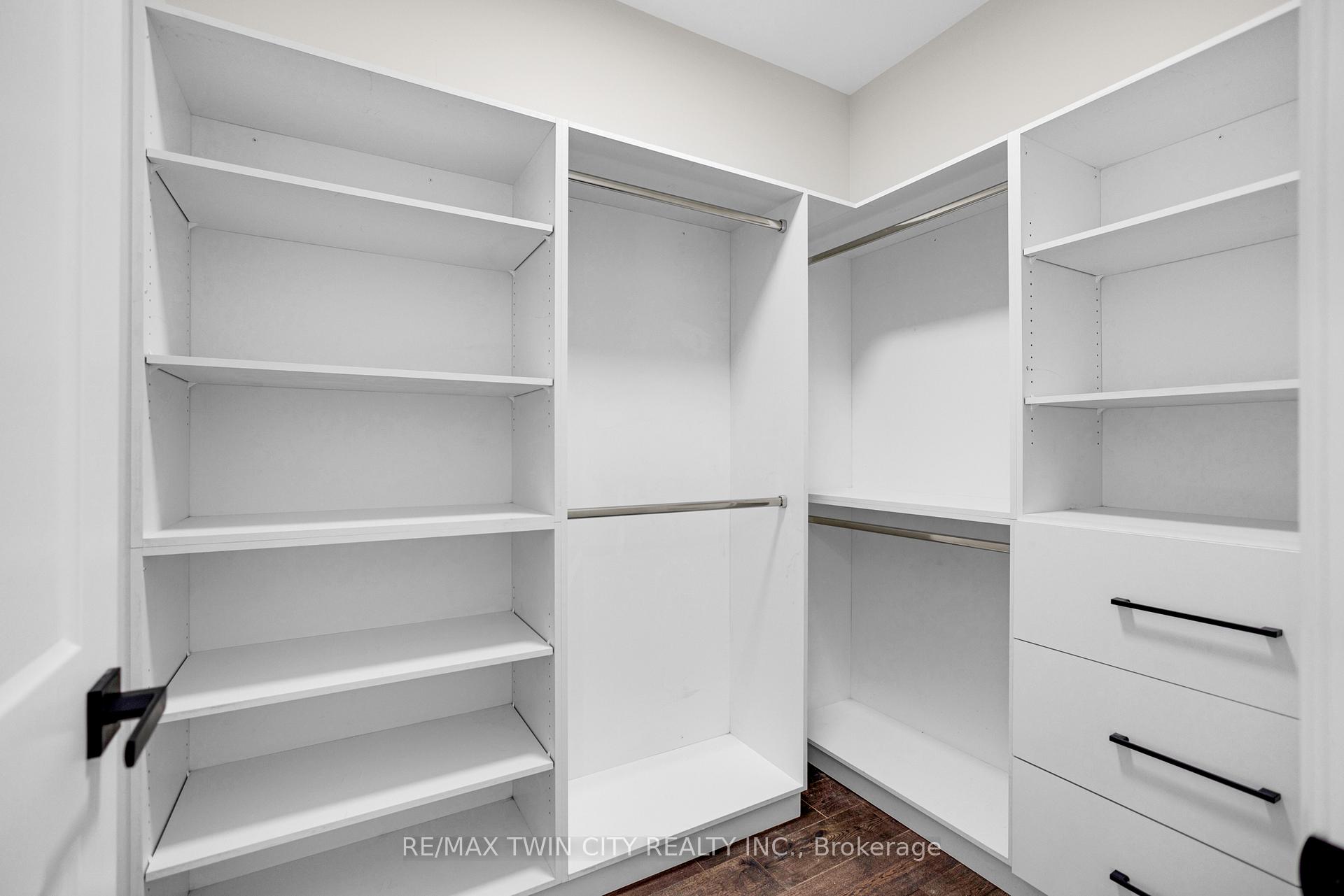 Photo 25 of 174 Mactier Drive, Vaughan, Kleinburg — HOMEH