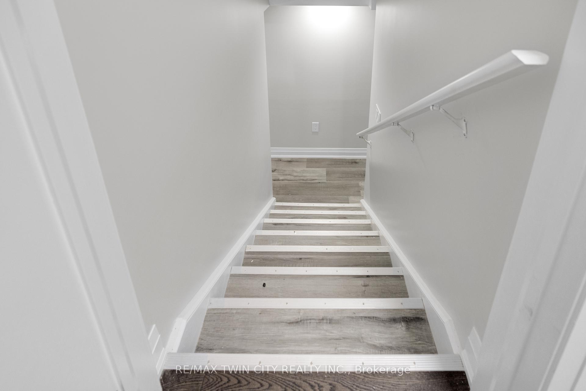 Photo 31 of 174 Mactier Drive, Vaughan, Kleinburg — HOMEH