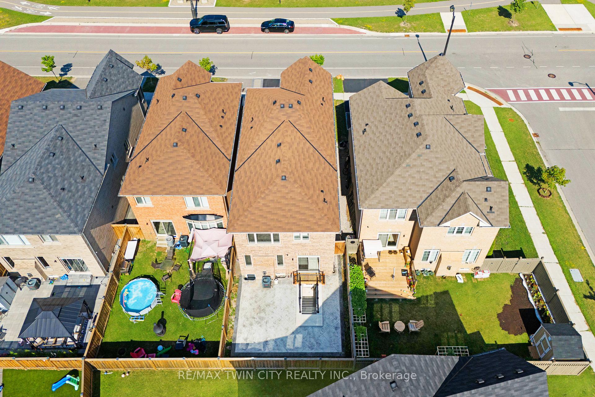 Photo 46 of 174 Mactier Drive, Vaughan, Kleinburg — HOMEH