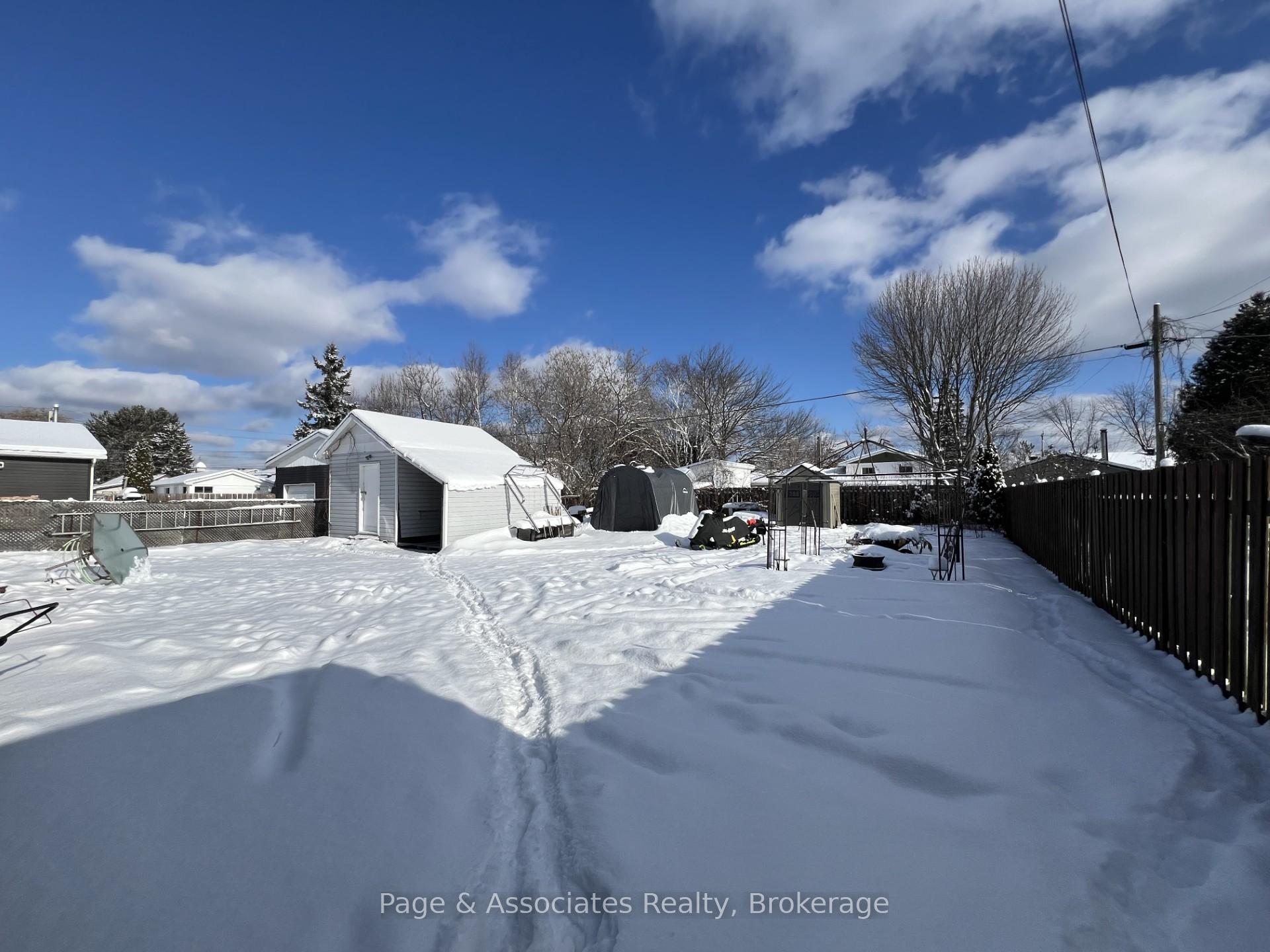 Photo 3 of 174 Carrie Street, West Nipissing, Sturgeon Falls — HOMEH