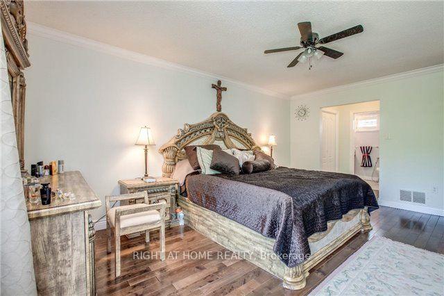 Photo 10 of 28 Hawkstone Crescent, Whitby, Blue Grass Meadows — HOMEH