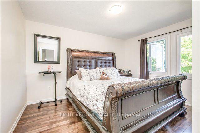 Photo 12 of 28 Hawkstone Crescent, Whitby, Blue Grass Meadows — HOMEH